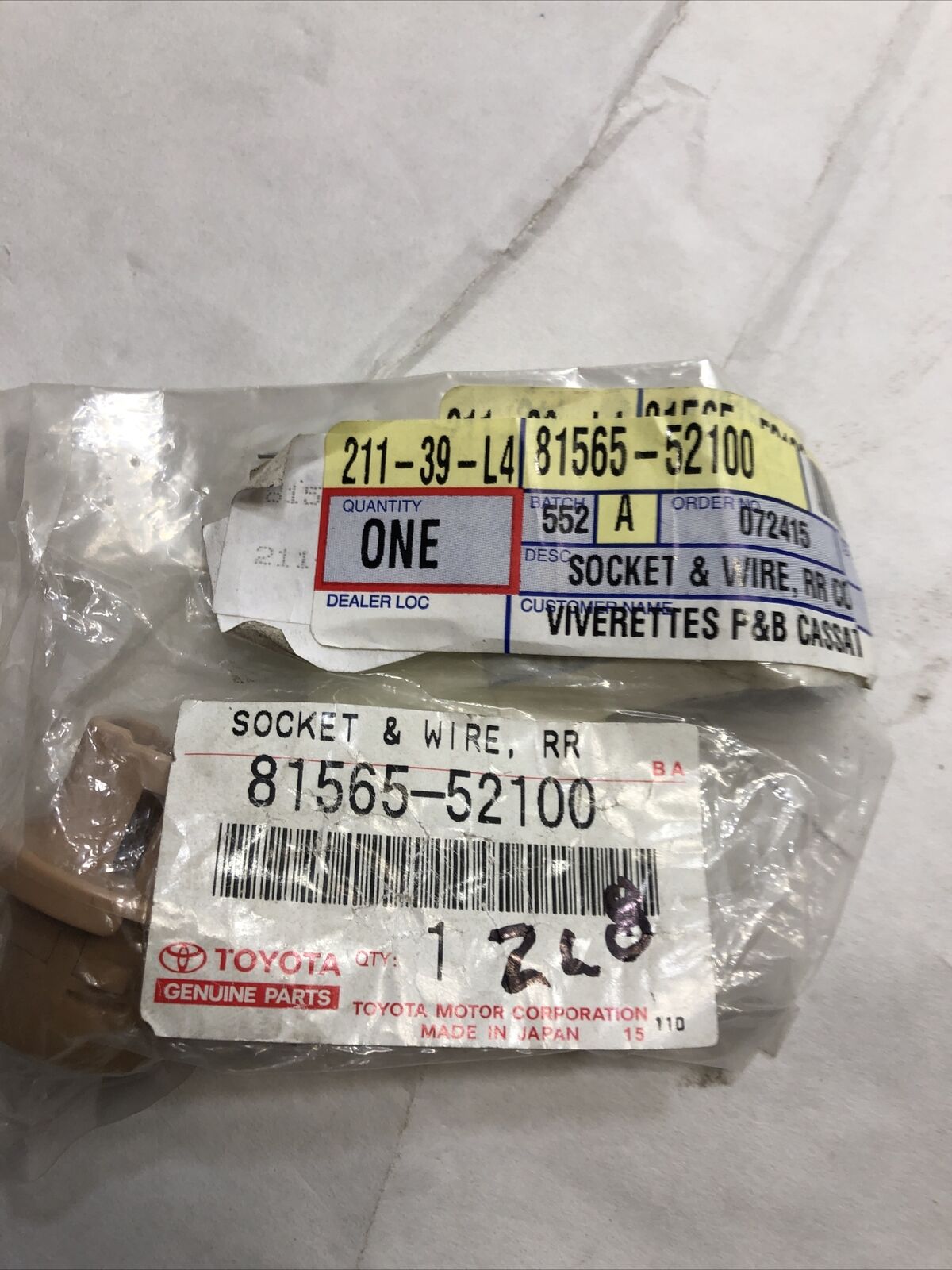 Genuine Toyota Socket Wire Rear Co 81565-52100