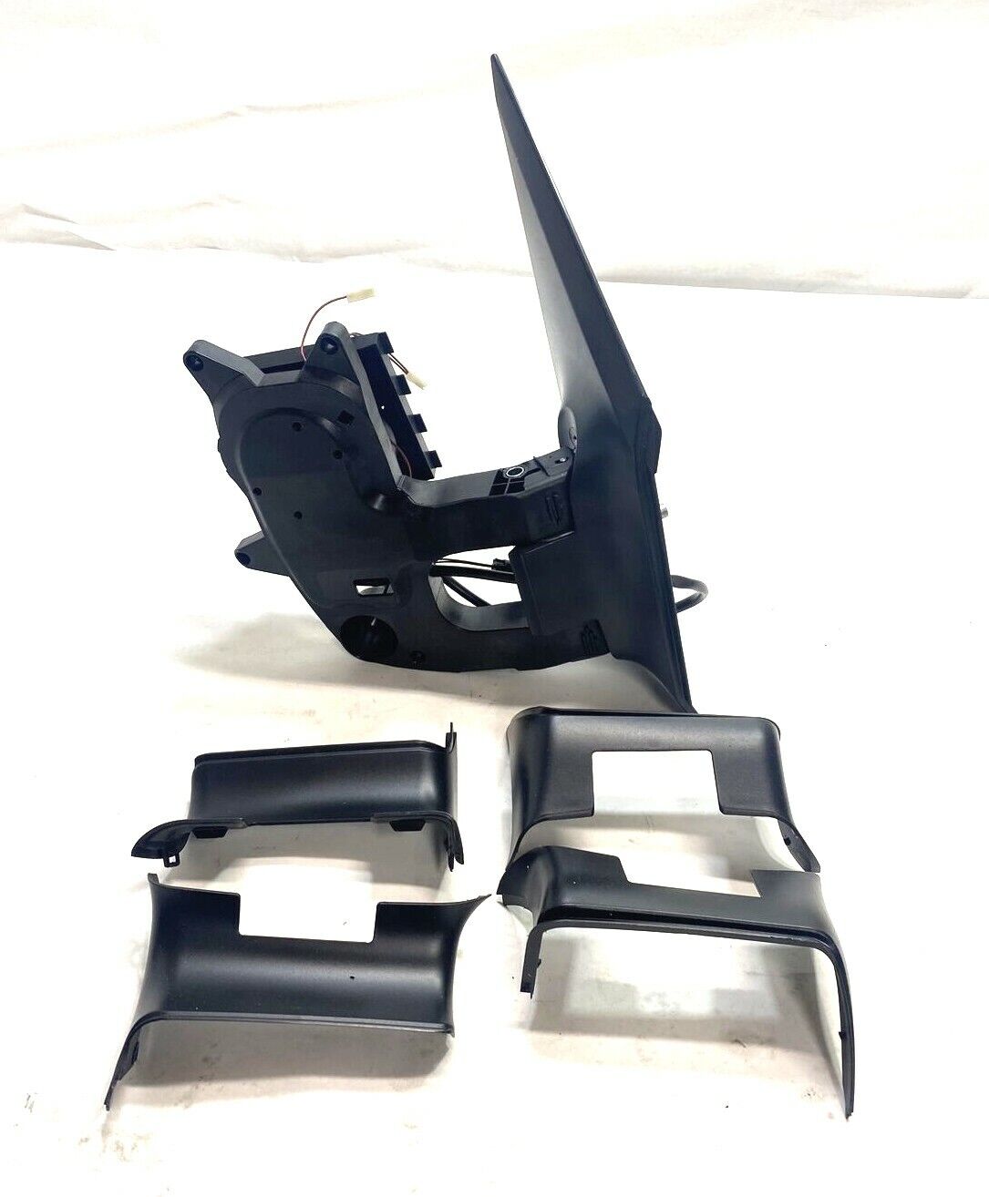 New OEM Mopar Sprinter 3500 2009 Mirror Bracket Passenger Side 68053966aa