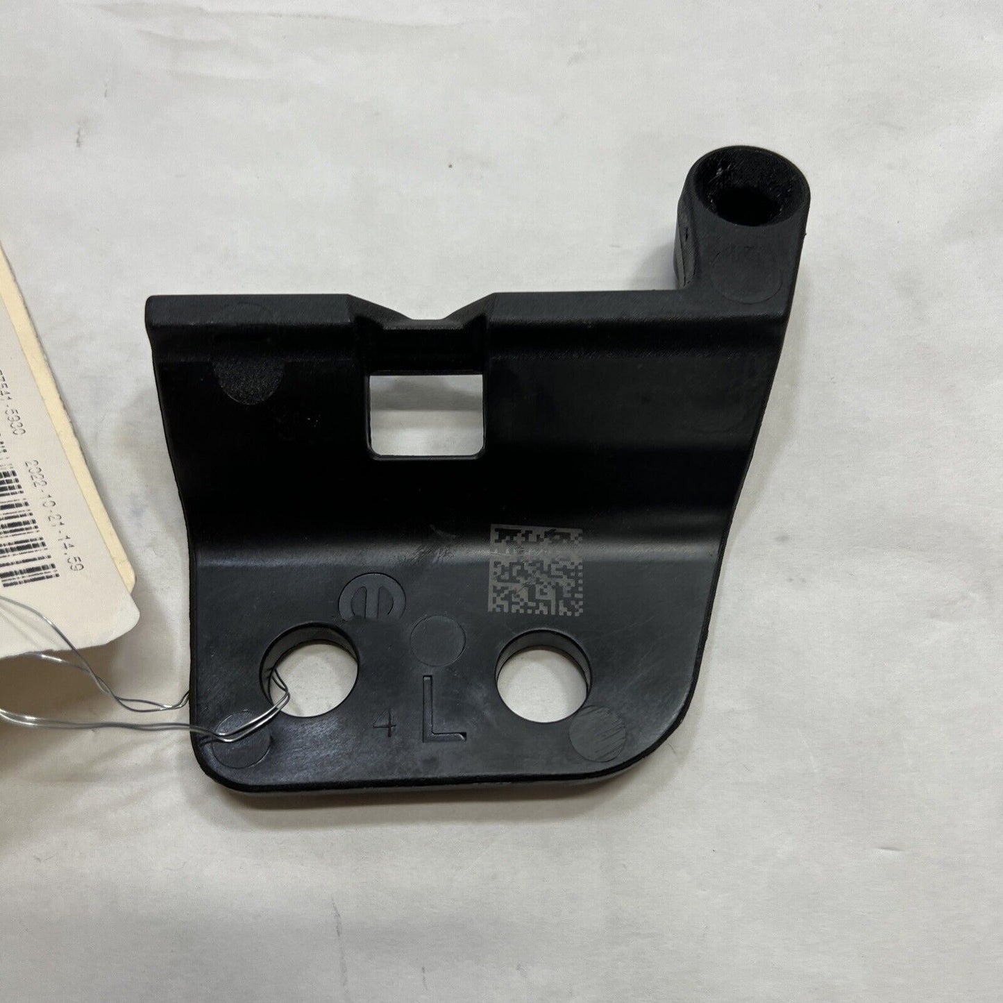 New OEM Mopar Gladiator 2020-2023 Latch Anchor Plate Bracket Left 68469893AC