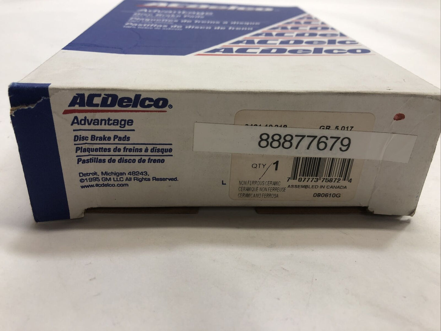 Genuine GM Ceramic Break Pad Kit 88877679