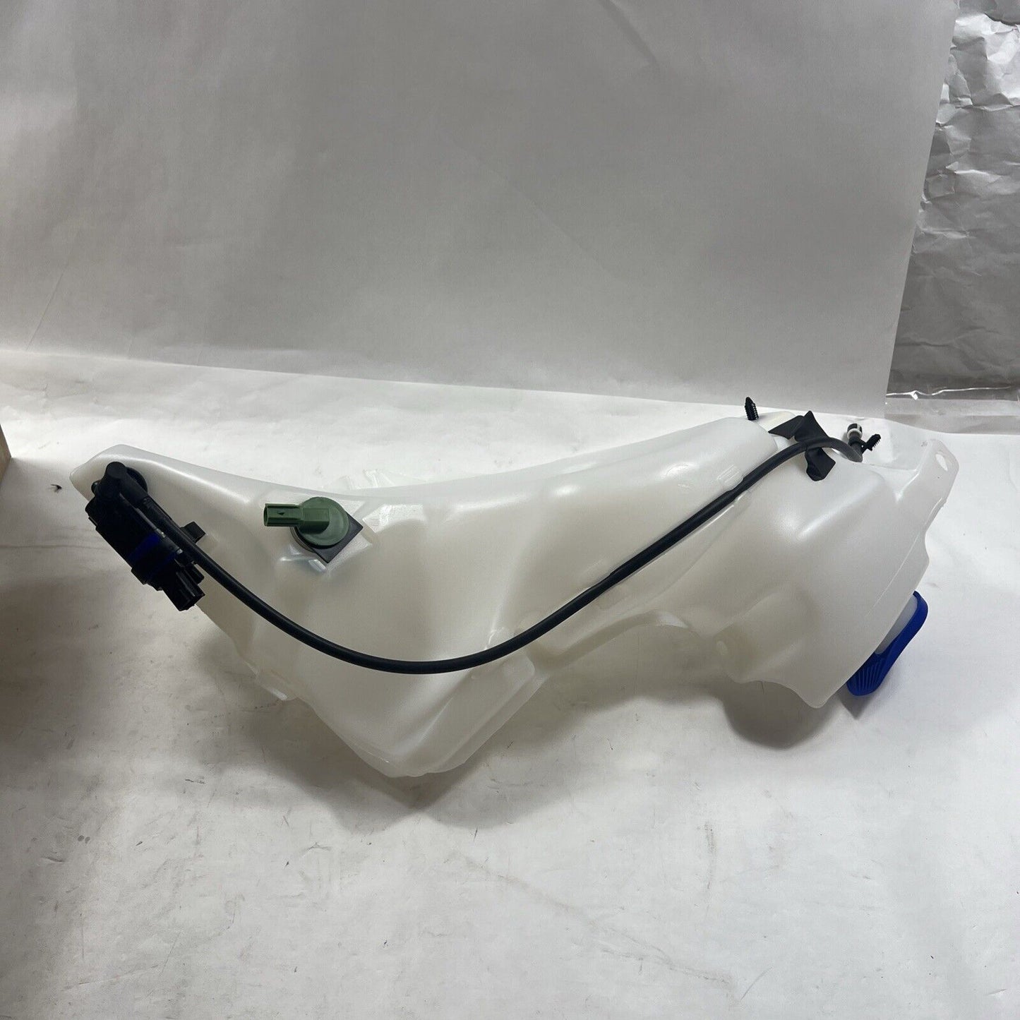 Genuine OEM Ford Washer Reservoir Windshield Expansion Tank 2018-2020 JL3Z17618B