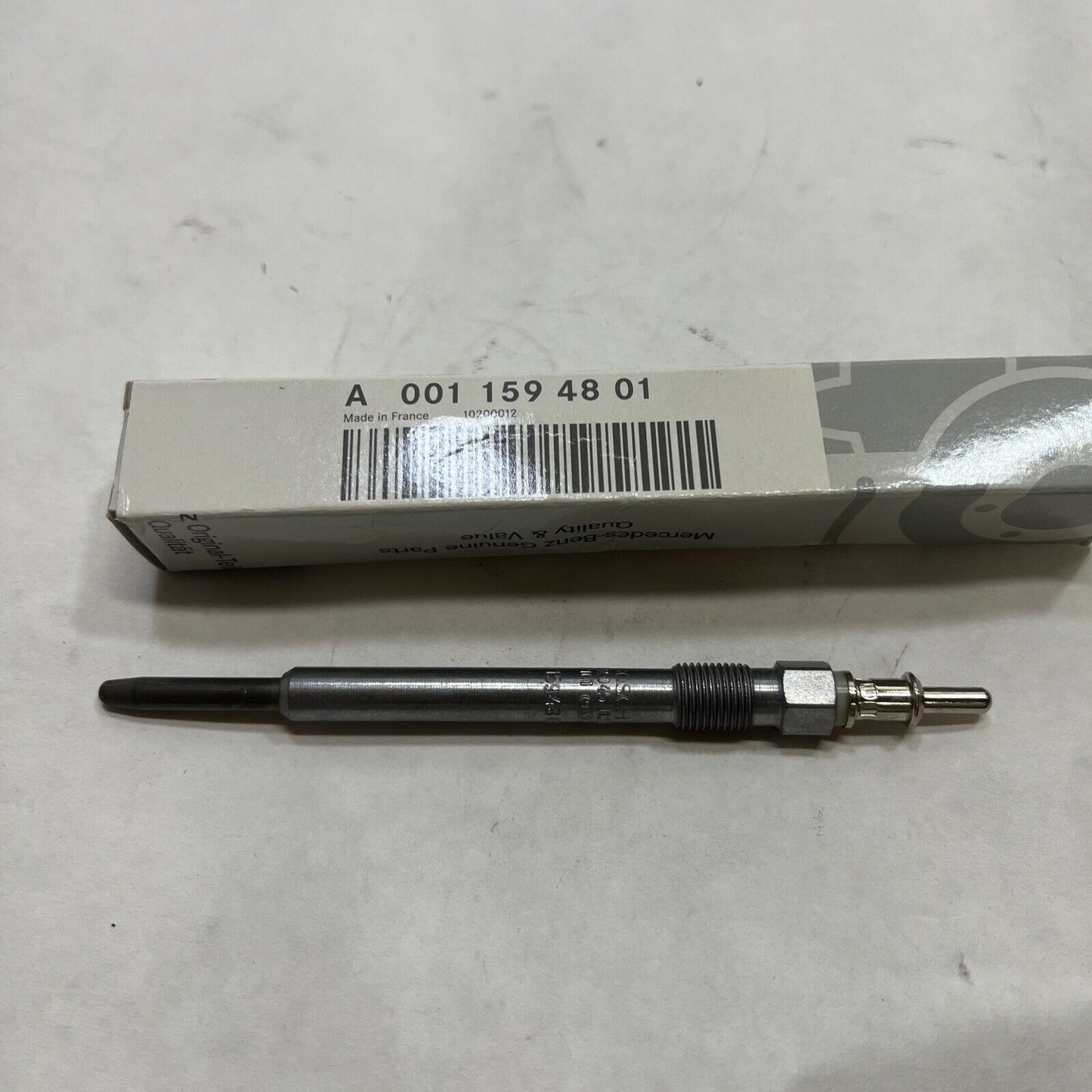 New OEM Mopar A0011594801, 05117592AA Mercedes Glow Plug NOS 5080047AB
