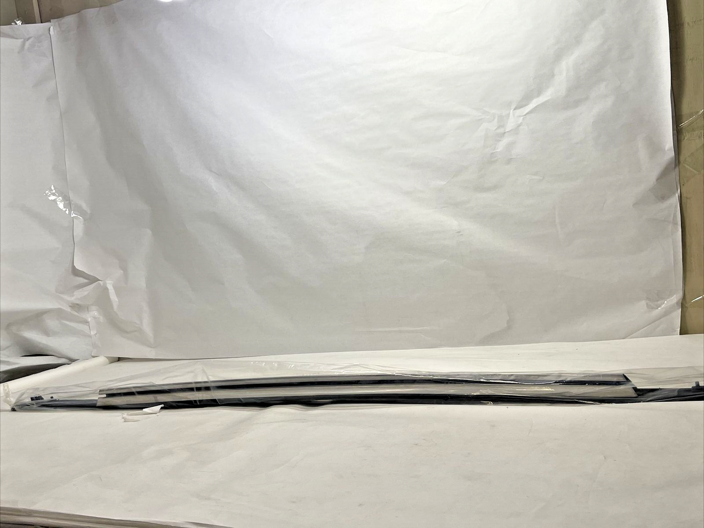 New OEM Genuine GM Escalade 04-14 Roof Luggage Carrier Rail Driver Side 20806047