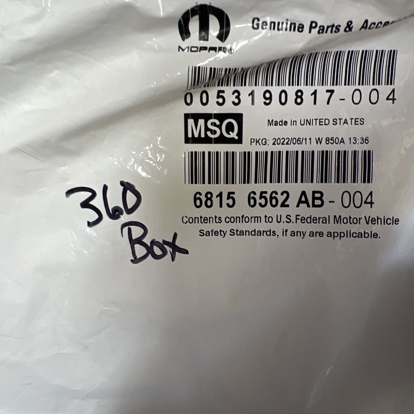 New OEM Genuine Mopar Cherokee Right Passenger Side Flare Extension 68156562AB