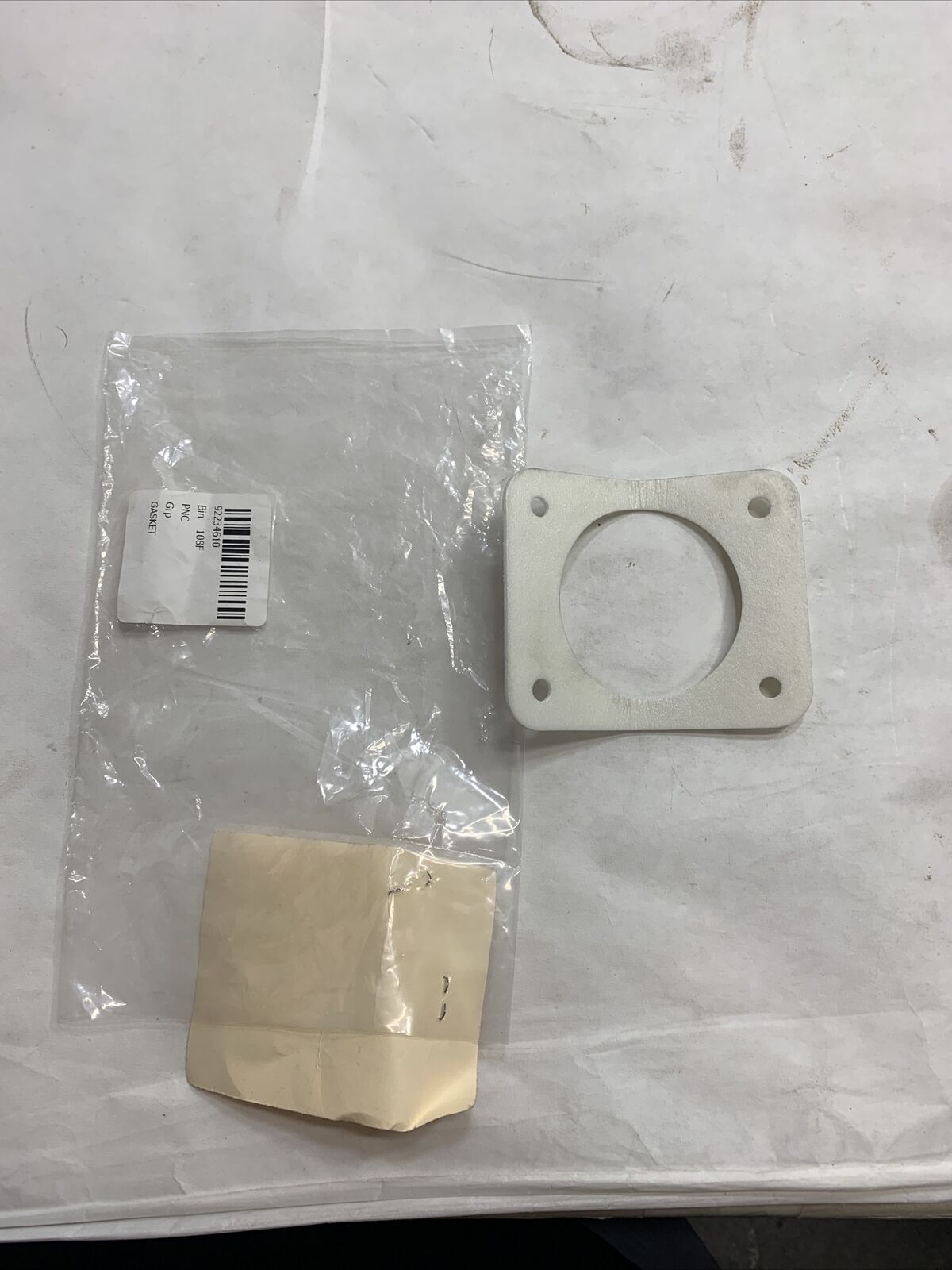 New OEM GM Chevy Camaro 2010-2015 Gasket 92234610