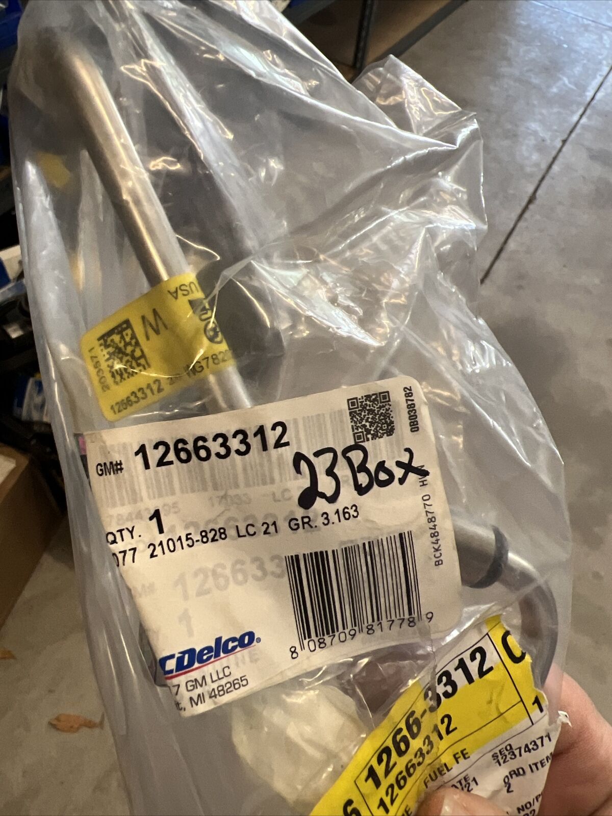 Genuine OEM GM CT4 Intermediate Fuel Feed Pipe 2020-2022 12663312