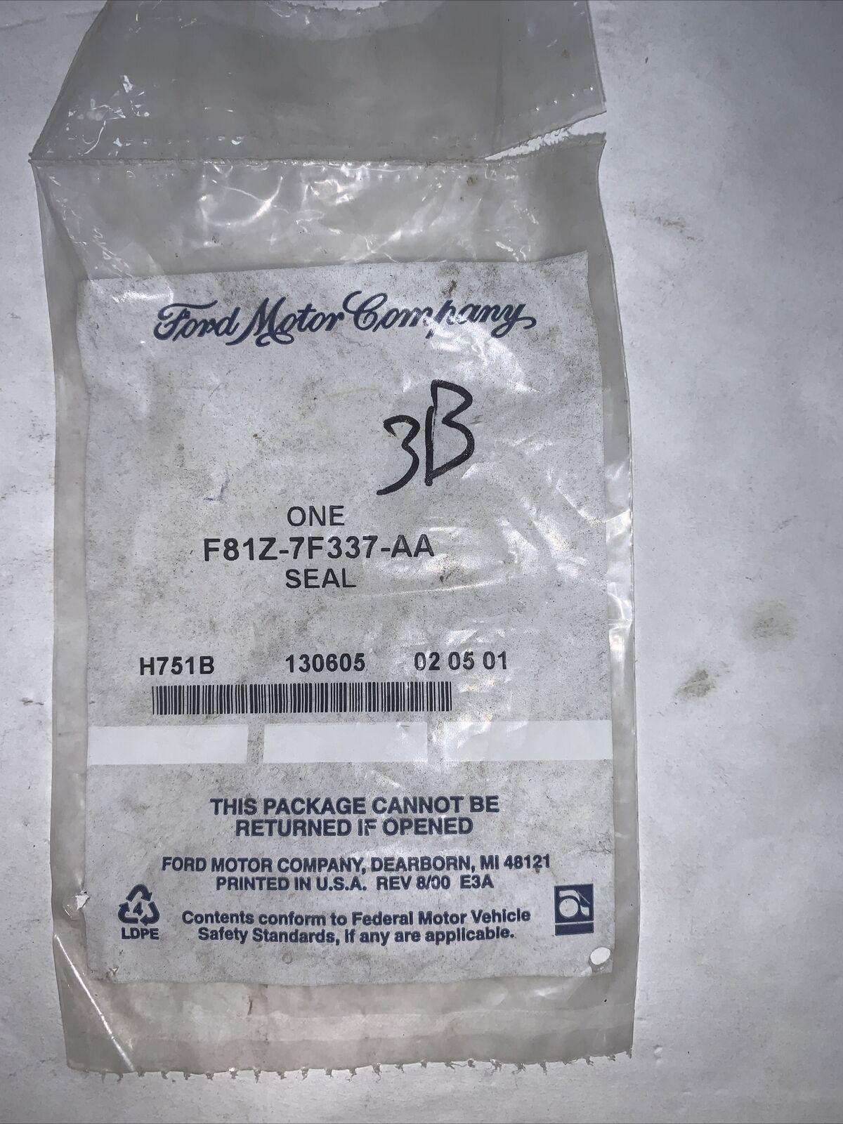 New OEM Ford 03-07 Transfer Case/Transfer Case Shift Shaft Seal F81Z-7F337-AA