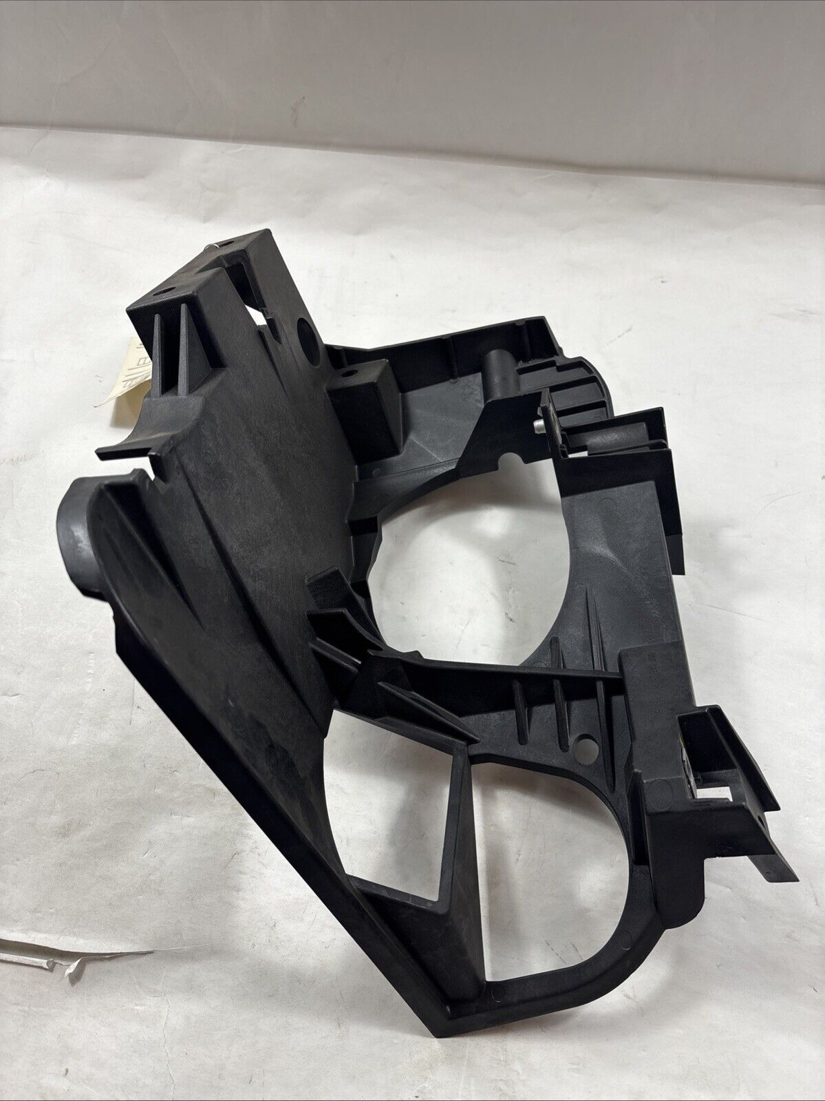 Genuine OEM GM Chevrolet Cobalt Headlight Mounting Bracket 2005-2010 16532519