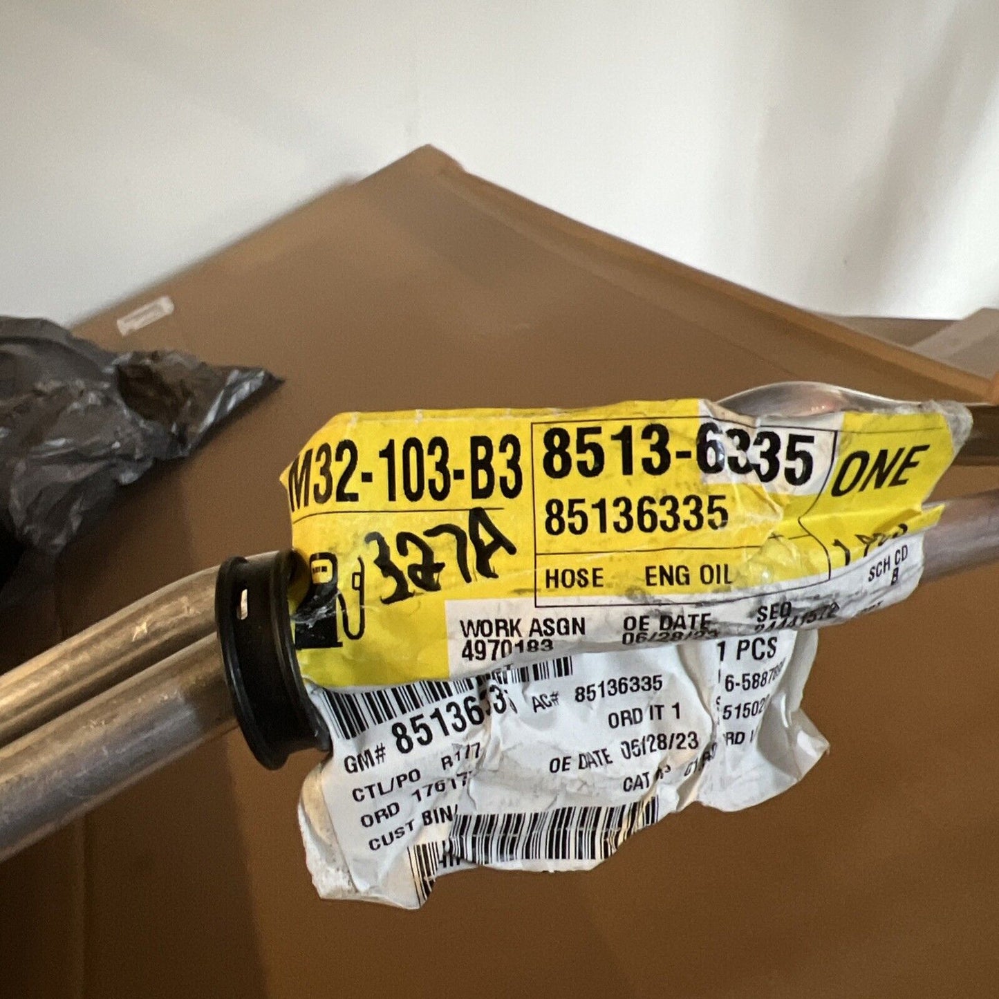 Genuine OEM GM Cadillac Escalade Engine Oil Cooler Hose 2021-2023 85136335