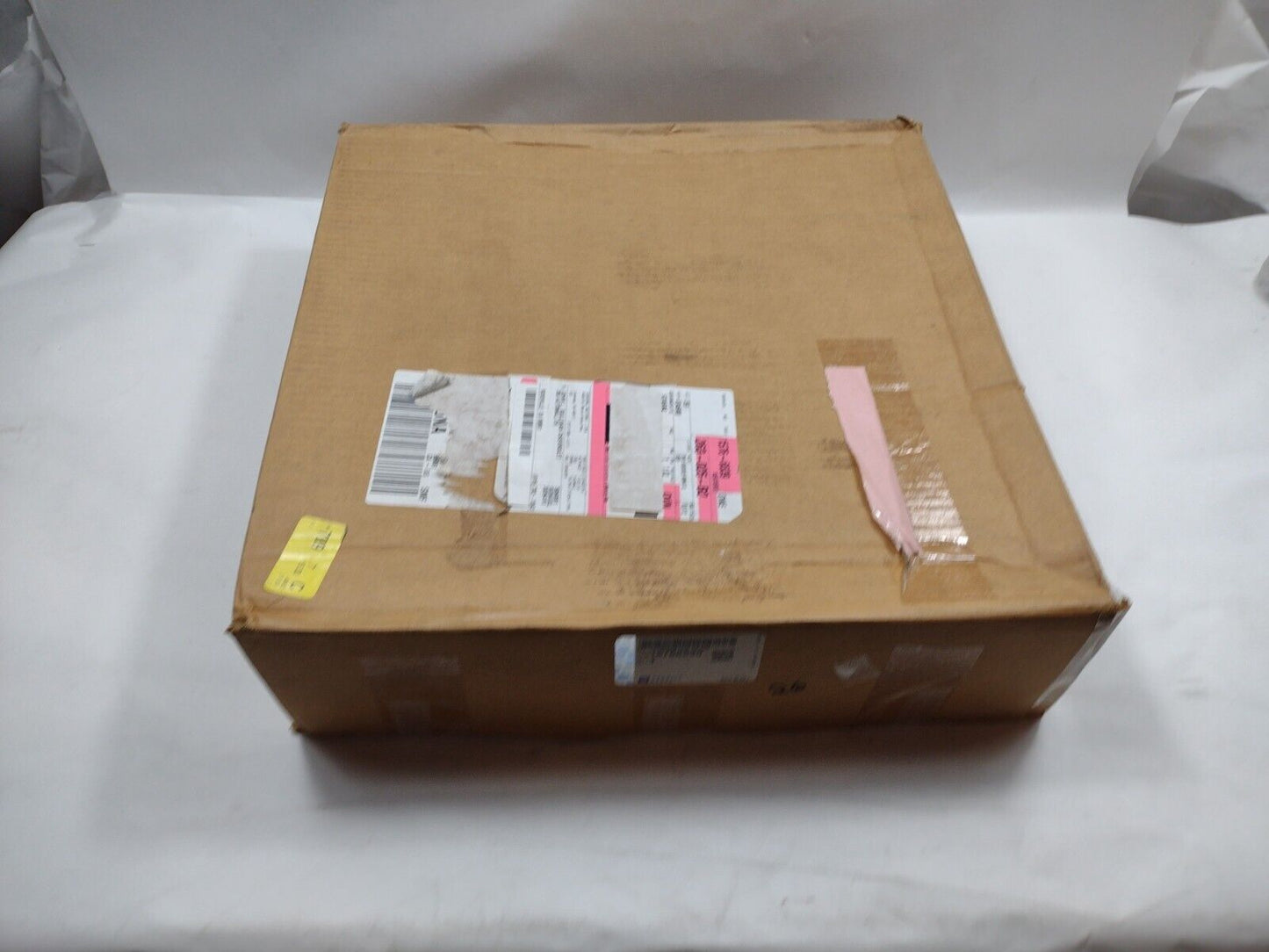 Genuine OEM GM Chevrolet C2500 Side Door Weather Strip 1992-2000 15766539