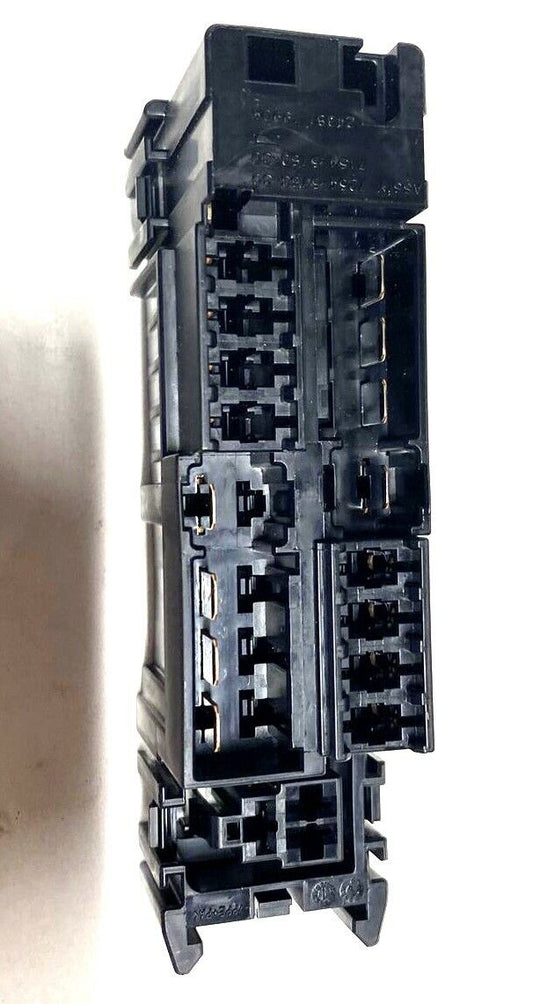 New OEM Nissan Fuse & Relay Box 243817990A