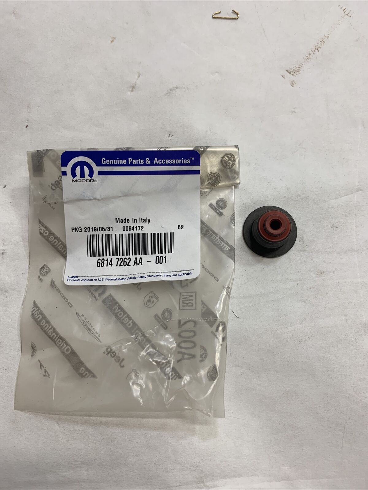 New OEM Mopar Jeep Grand Cherokee Engine Valve Stem Oil Seal 14-17 68147262AA