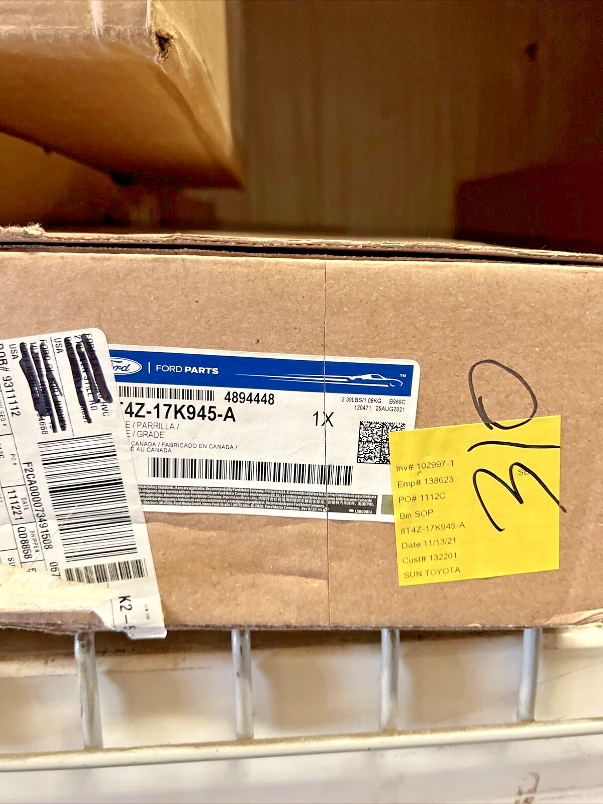 New OEM Genuine Ford Edge 2008-2010 Bumper Grille 8T4Z17K945A