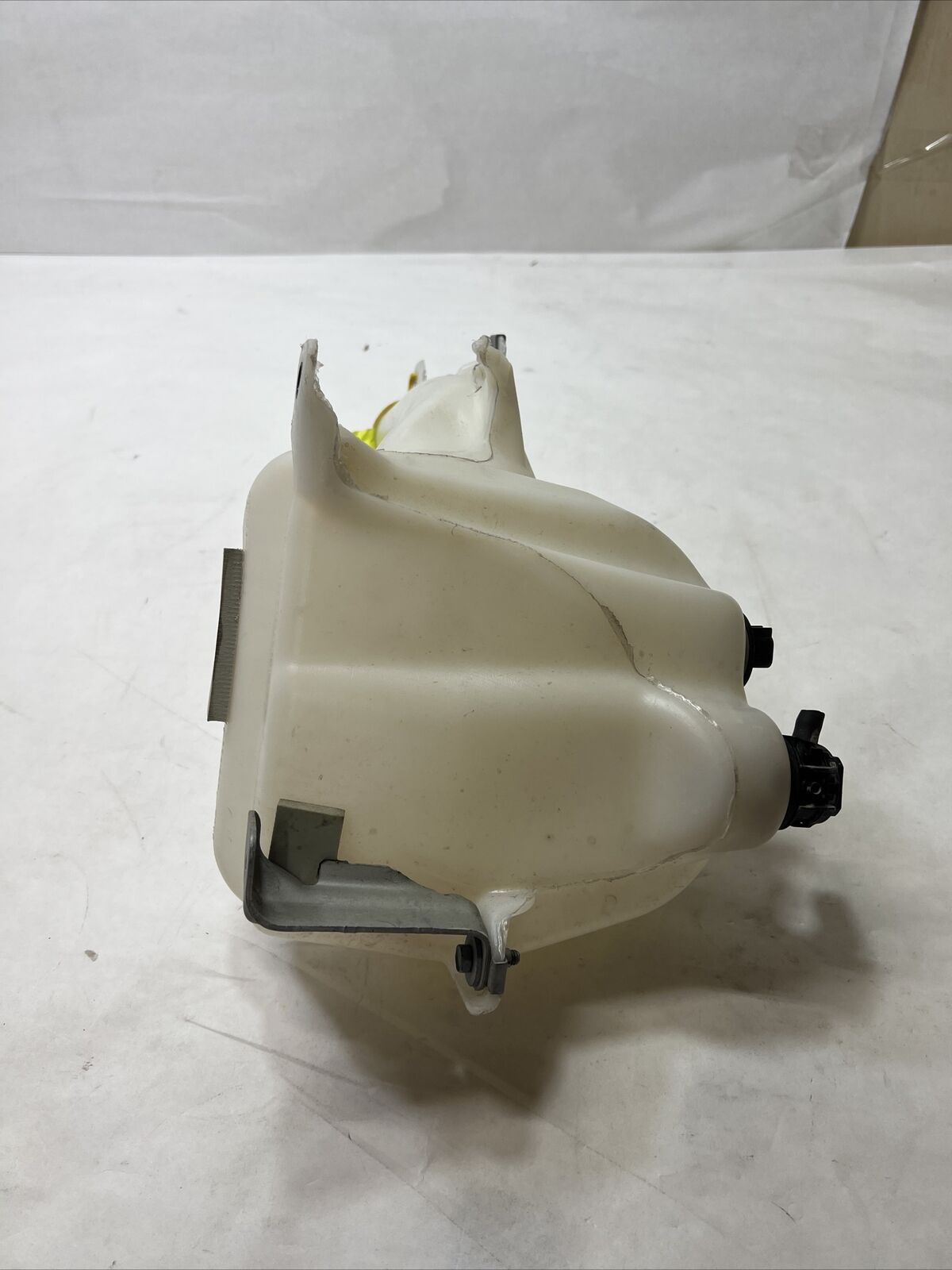 New OEM Mopar Windshield Washer Reservoir 68082461AD