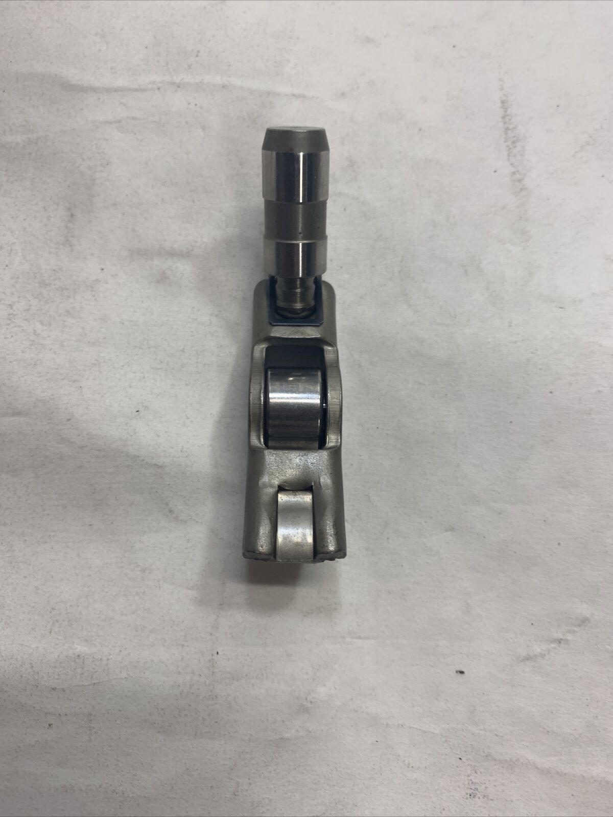 New OEM Mopar Inlet/Exhaust Rocker Arm 2.8L Diesel Mopar 5066780AB