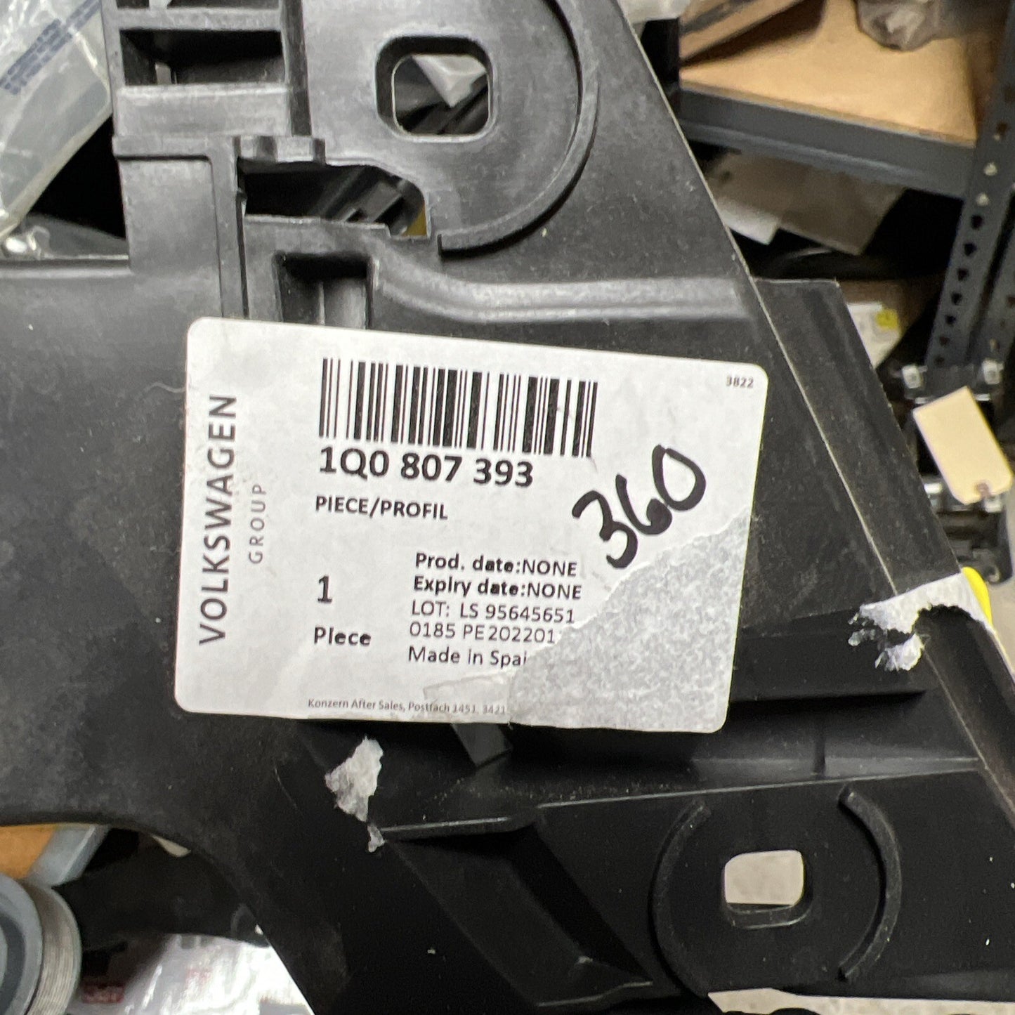 47293138
