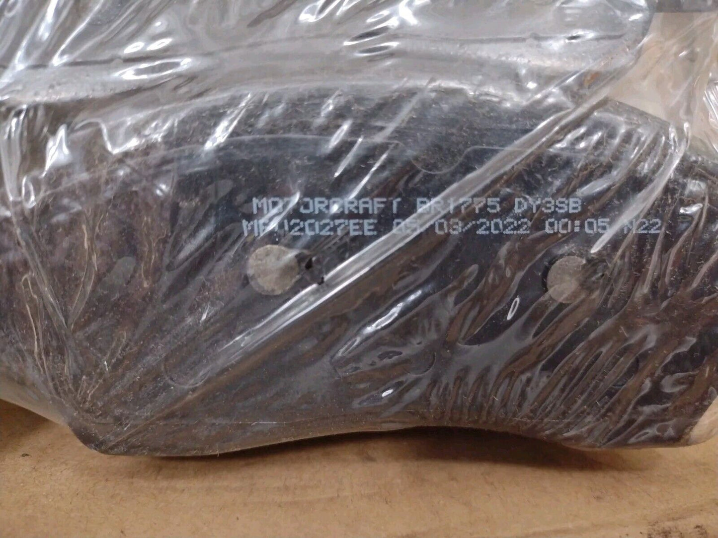 Genuine OEM Ford Transit-150 Brake Pads 2019 GU2Z2V200D Motorcraft BR1775