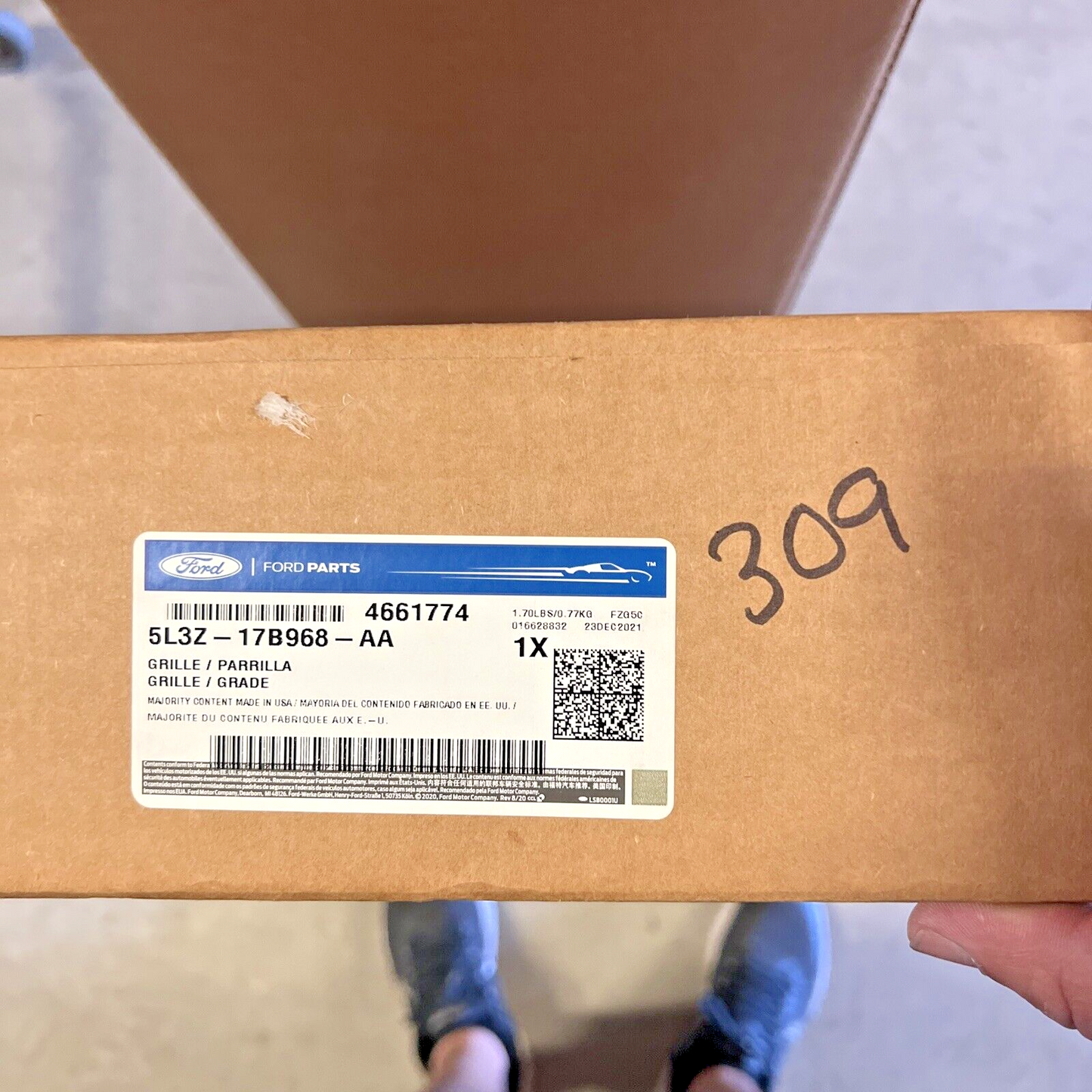 New OEM Ford F150 2004-2006 Bumper Grille 5L3Z-17B968-AA