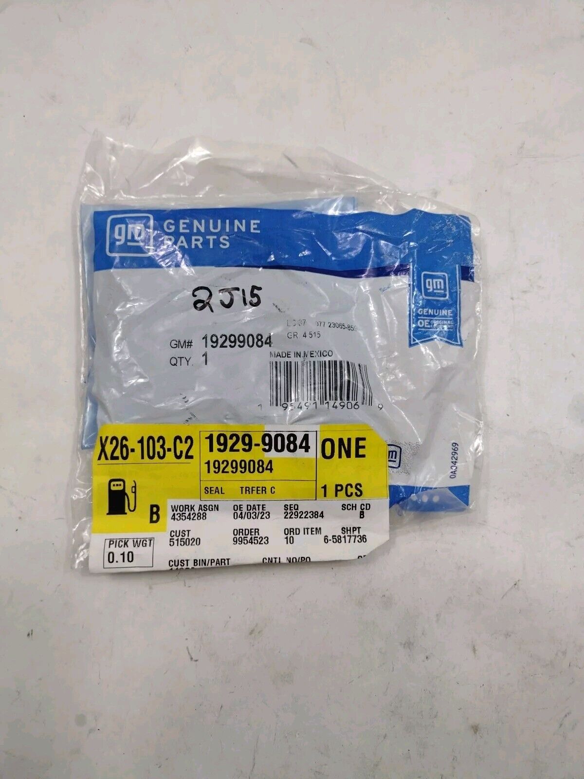 GM OEM Transfer Case-Input Shaft Seal 19299084