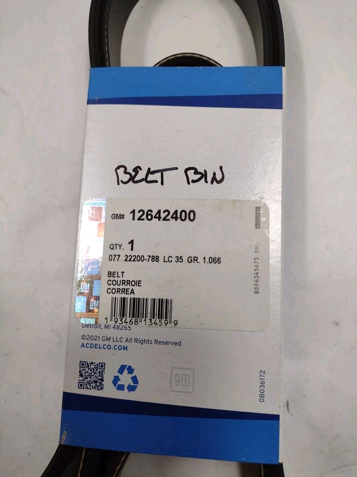 Genuine OEM GM Chevy Camaro Serpentine Belt 2013-2015 12642400