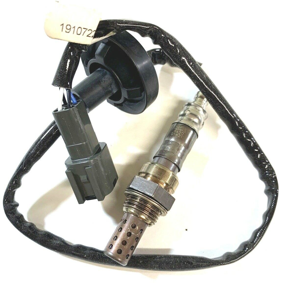 New OEM GM O2 Sensor Genuine GM Sensor 19107223