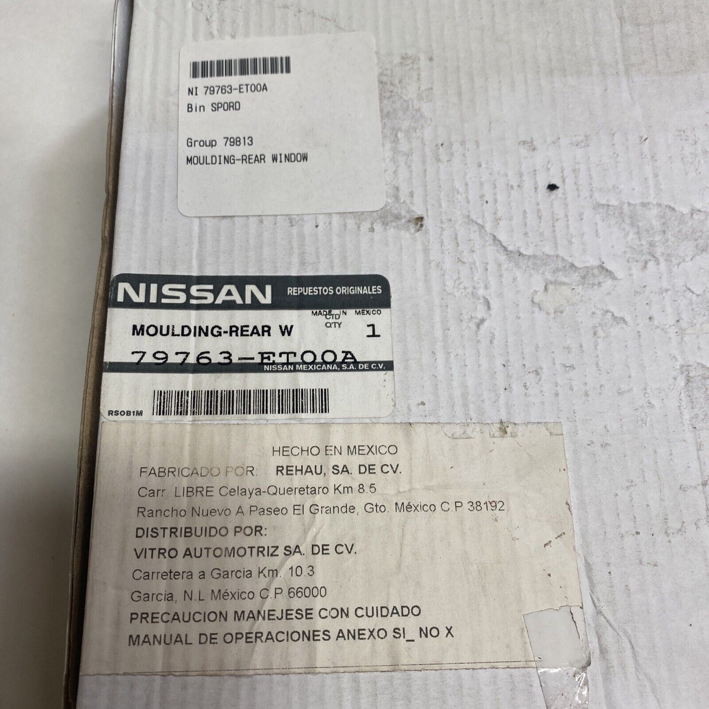 New OEM Nissan Sentra Reveal Molding Left 2007-12 79763-ET00A
