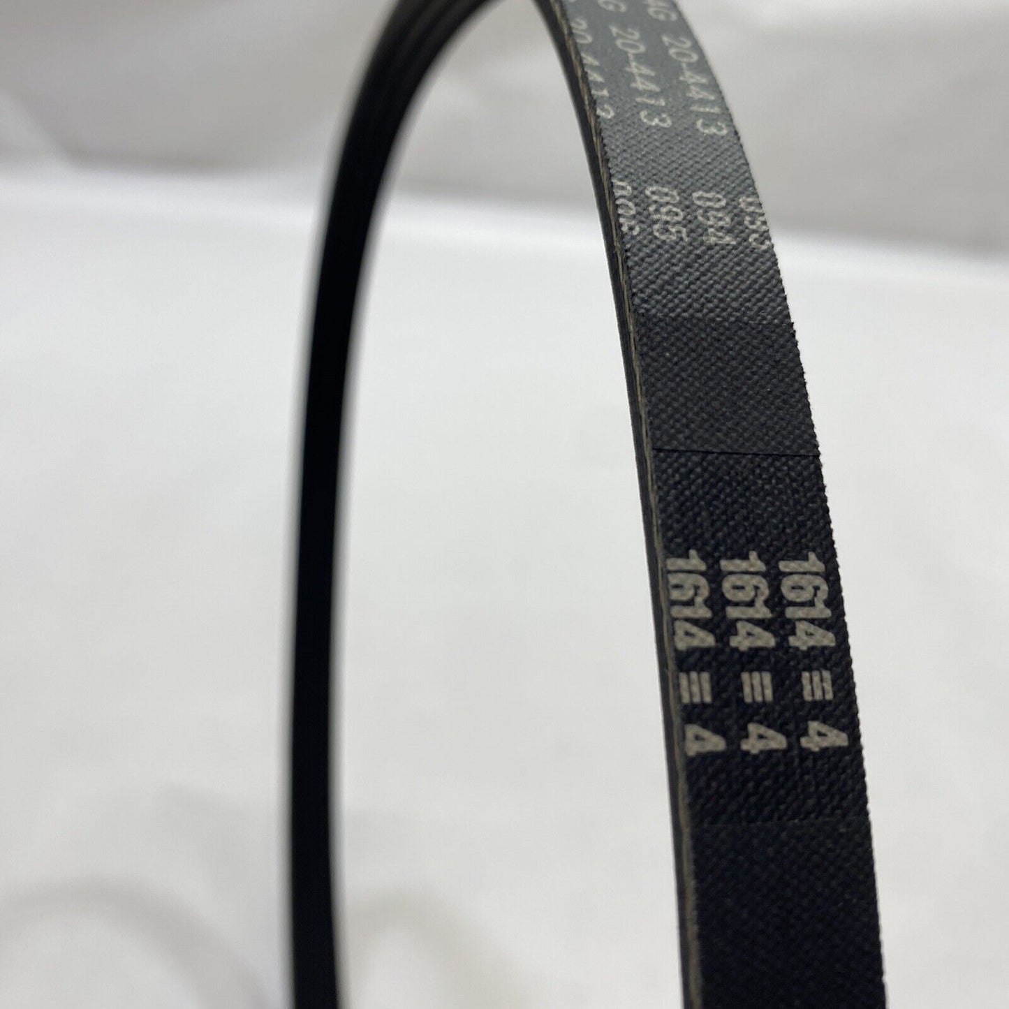 New OEM Mopar Accessory Drive Belt 4612229