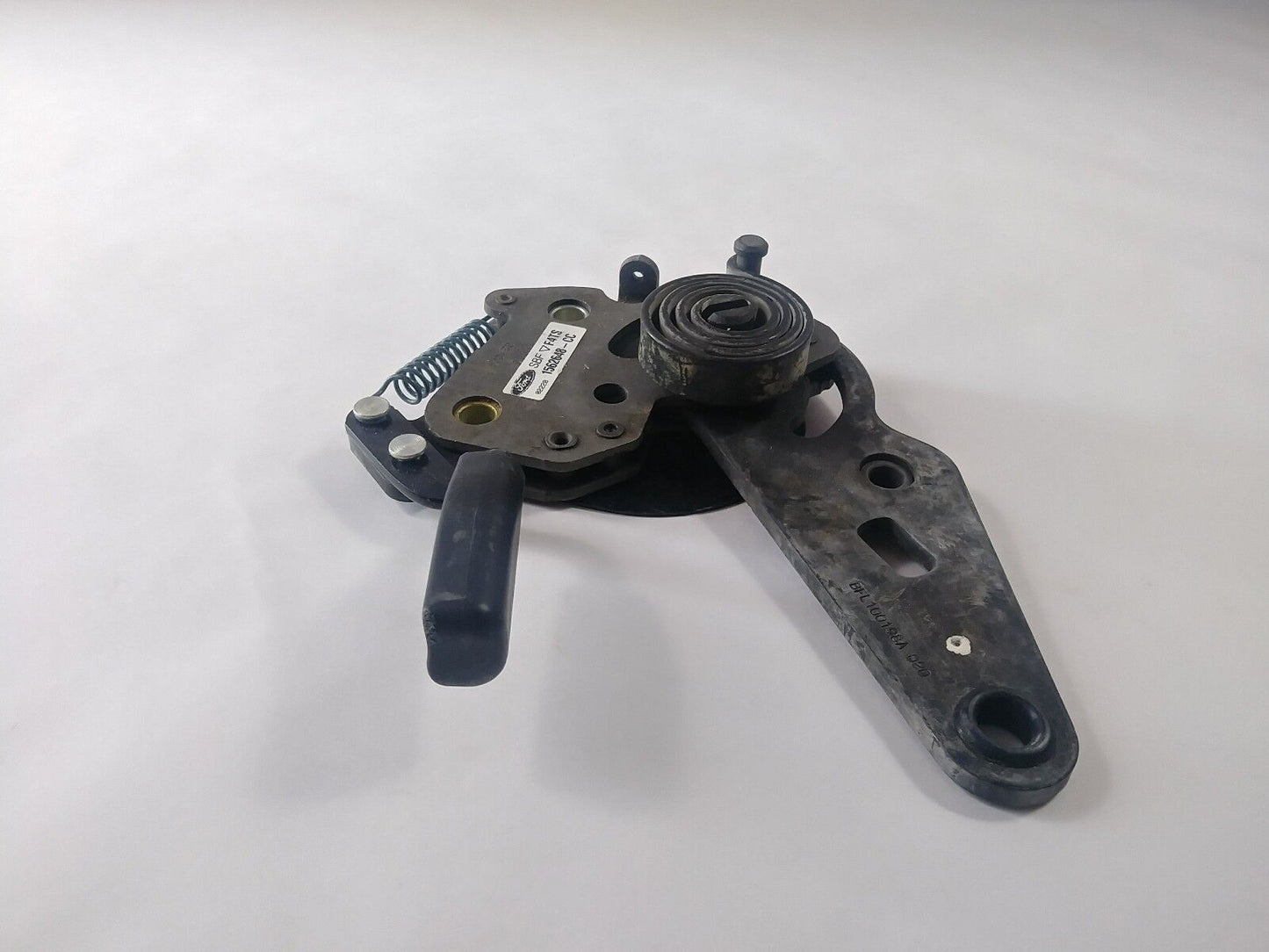 Ford Explorer Front Seat Latch Recliner Passenger Side 01-05 F4TZ-1562648-CA