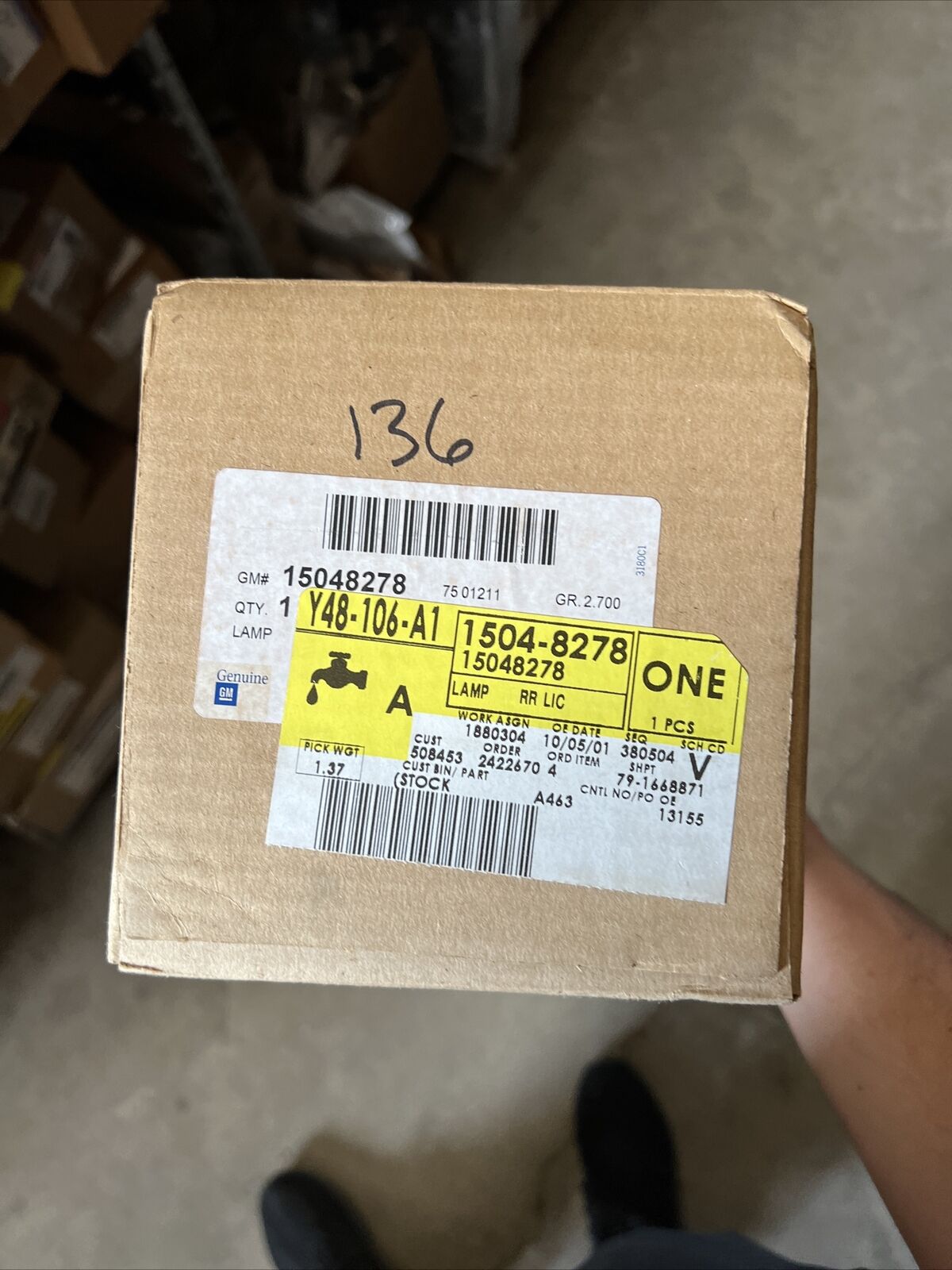 New OEM Genuine GM Rear License Plate Lamp with Bracket & Harness 15048278