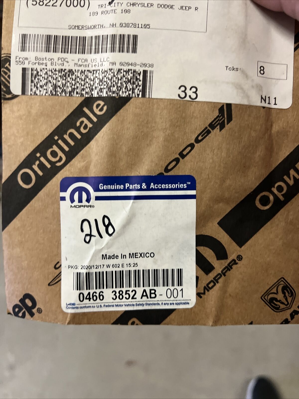 New OEM Genuine Mopar Town & Country 1998-2011 Intake Manifold Gasket 4663852AB