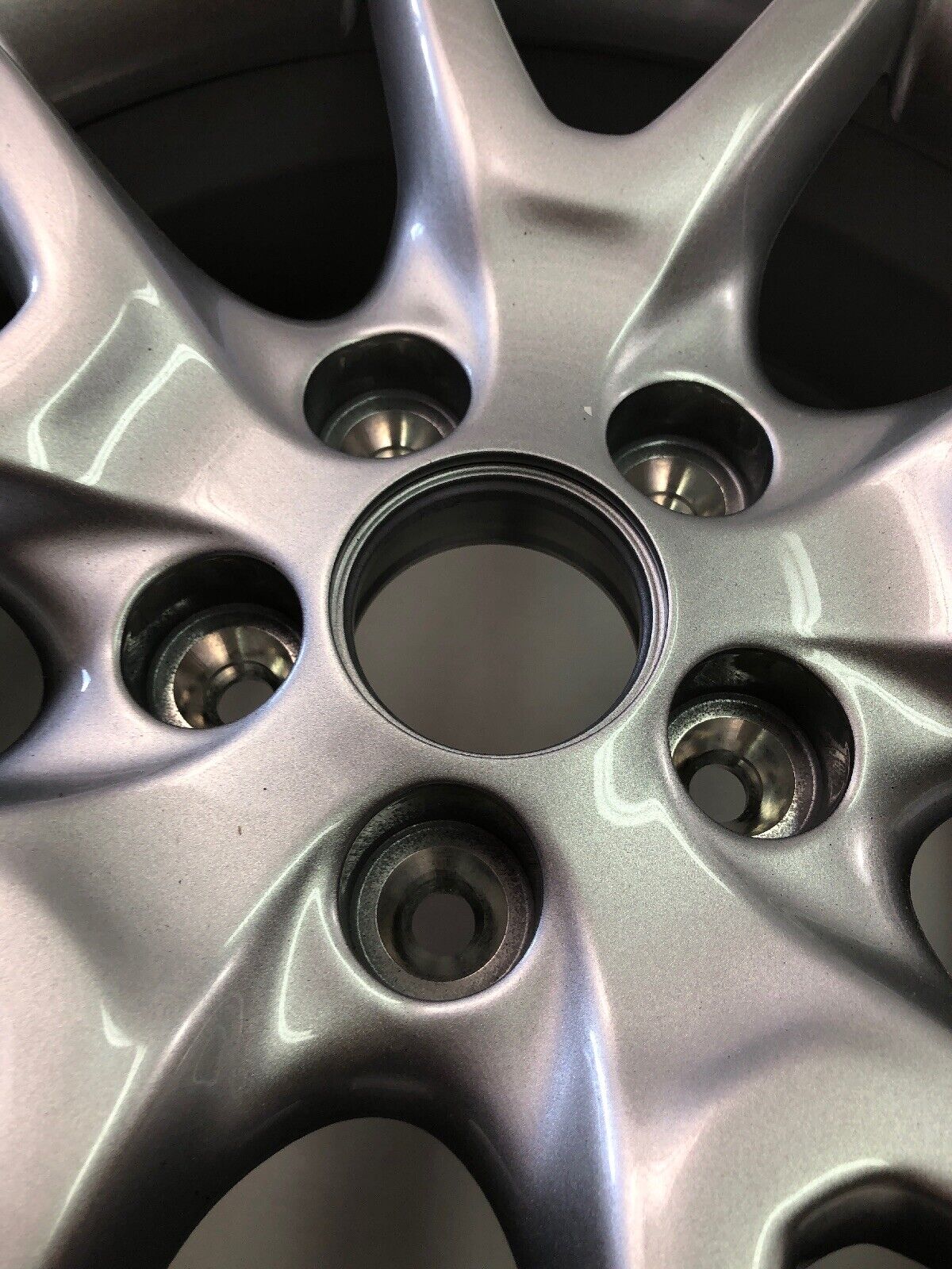 New OEM Jeep Liberty Wheel Rim Aluminum 18" x 7.0  Genuine MOPAR 1UA67DX8AA