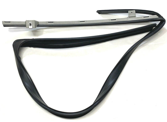 New OEM GM Chevy Malibu Door Run Channel Passenger Side Front 2011 15894714