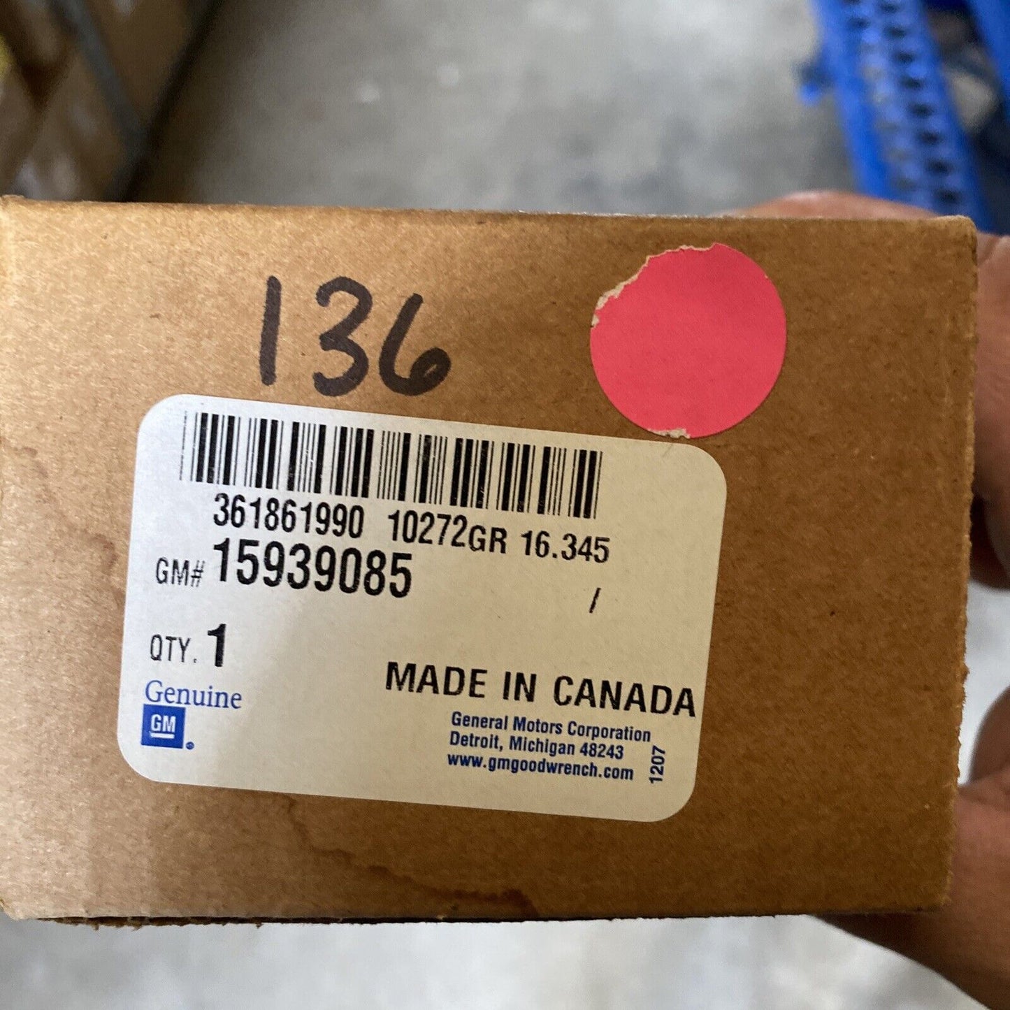 New OEM GM Chevy Silverado Door Handle 2007-13 15939085