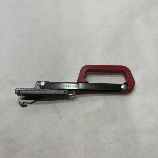 INTERNATIONAL HANDLE 2588748C1