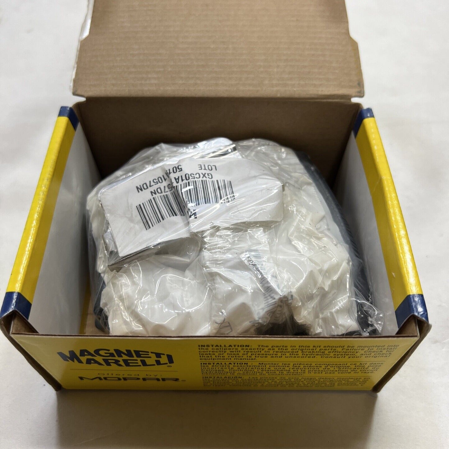 New OEM Magneti Marelli Offered By Mopar 2AMV2566AA Kit Disc Brake Pad