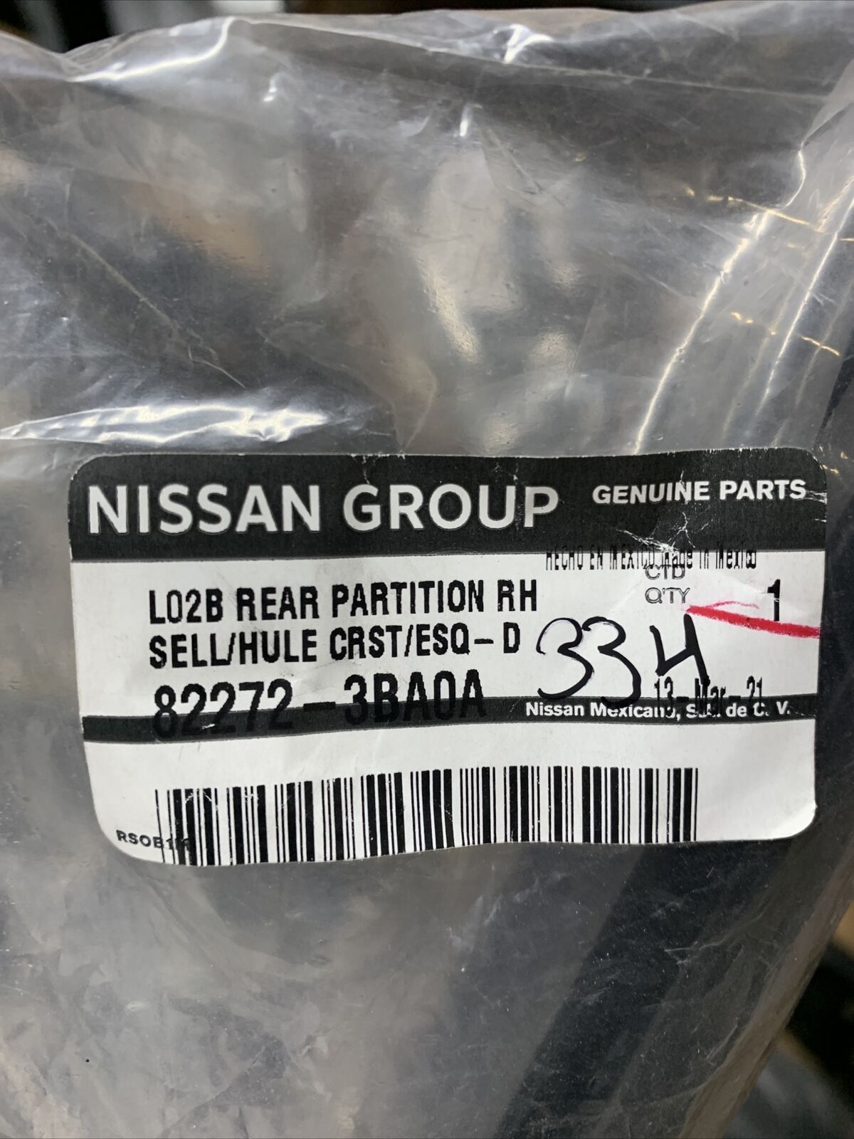 New OEM Nissan/INFINITI Vent Window Weatherstrip 82272-3BA0A