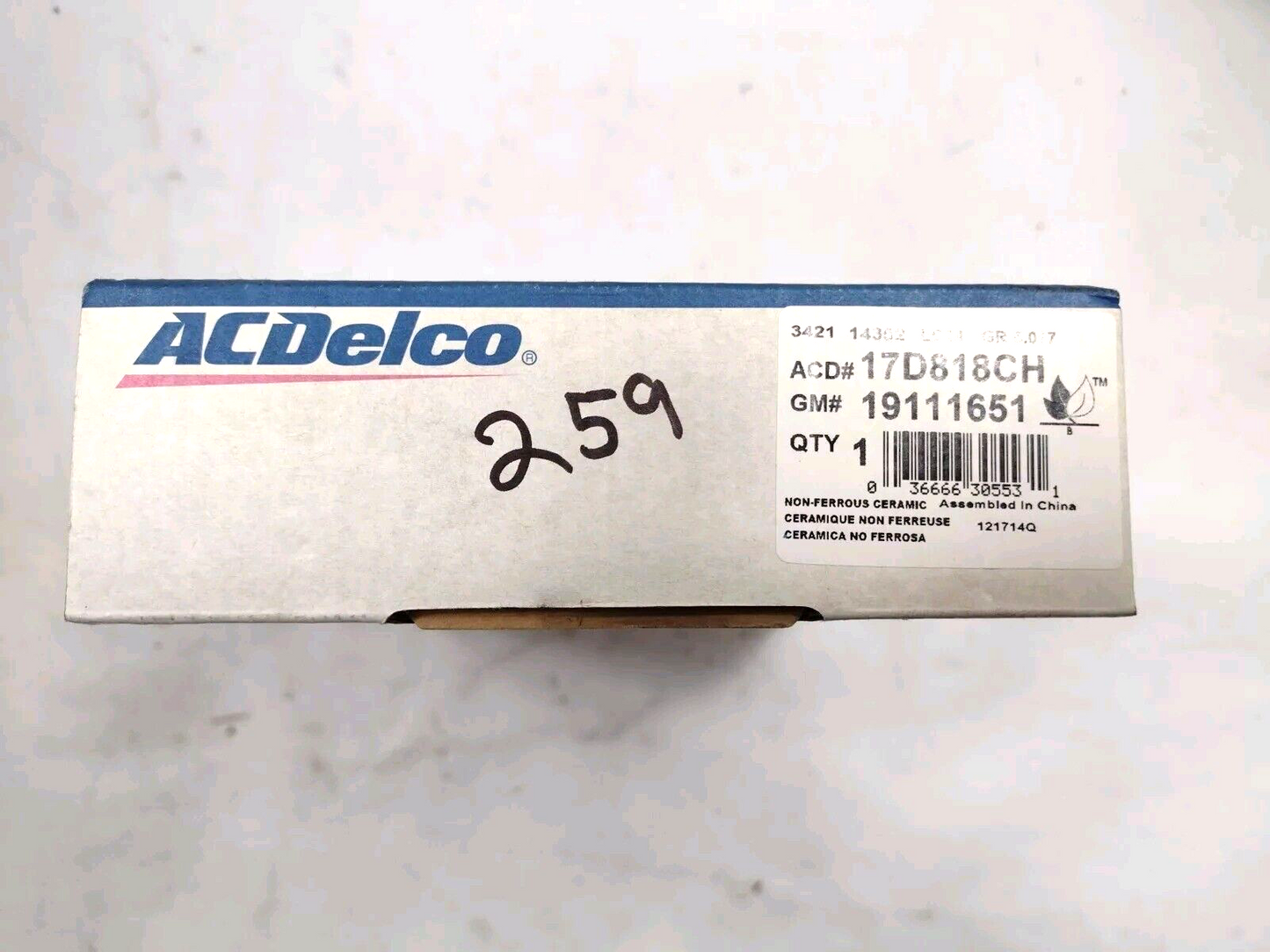 Genuine OEM GM Buick LeSabre Ceramic Brake Pads 00-05 19111651 ACDelco 17D818CH