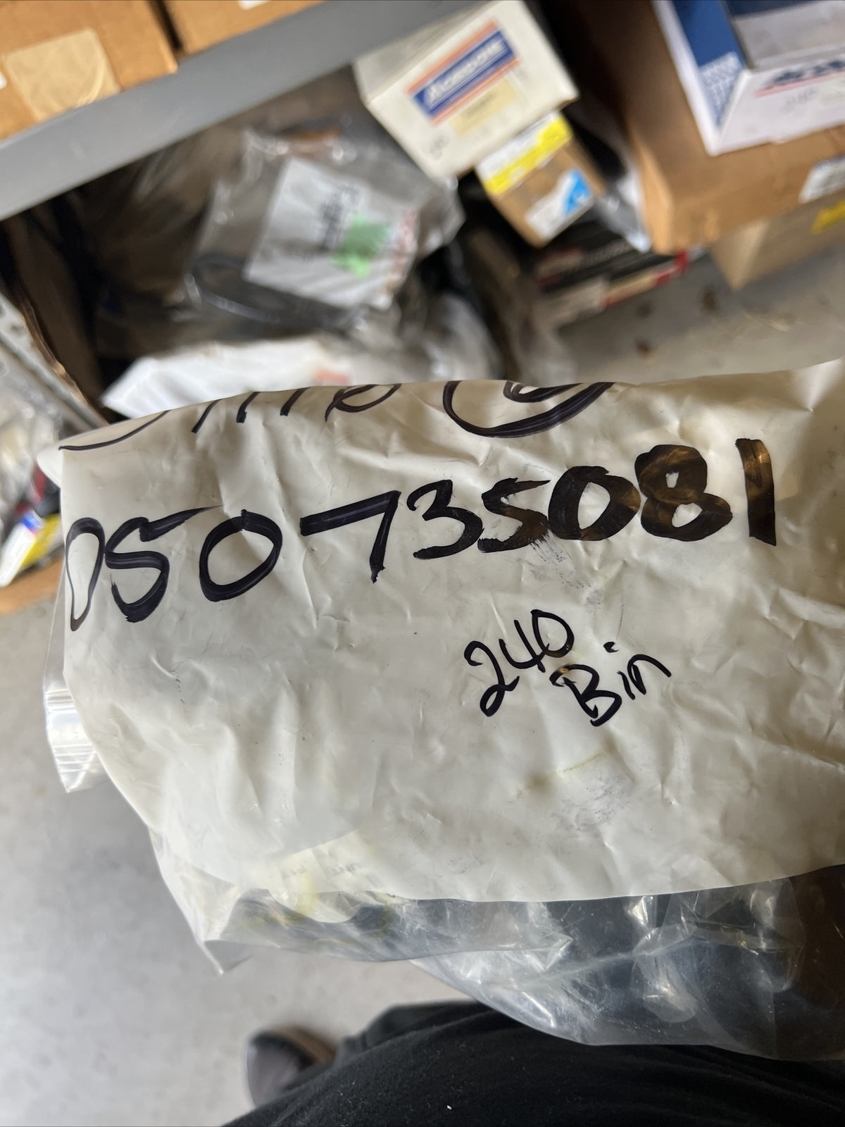 47293018