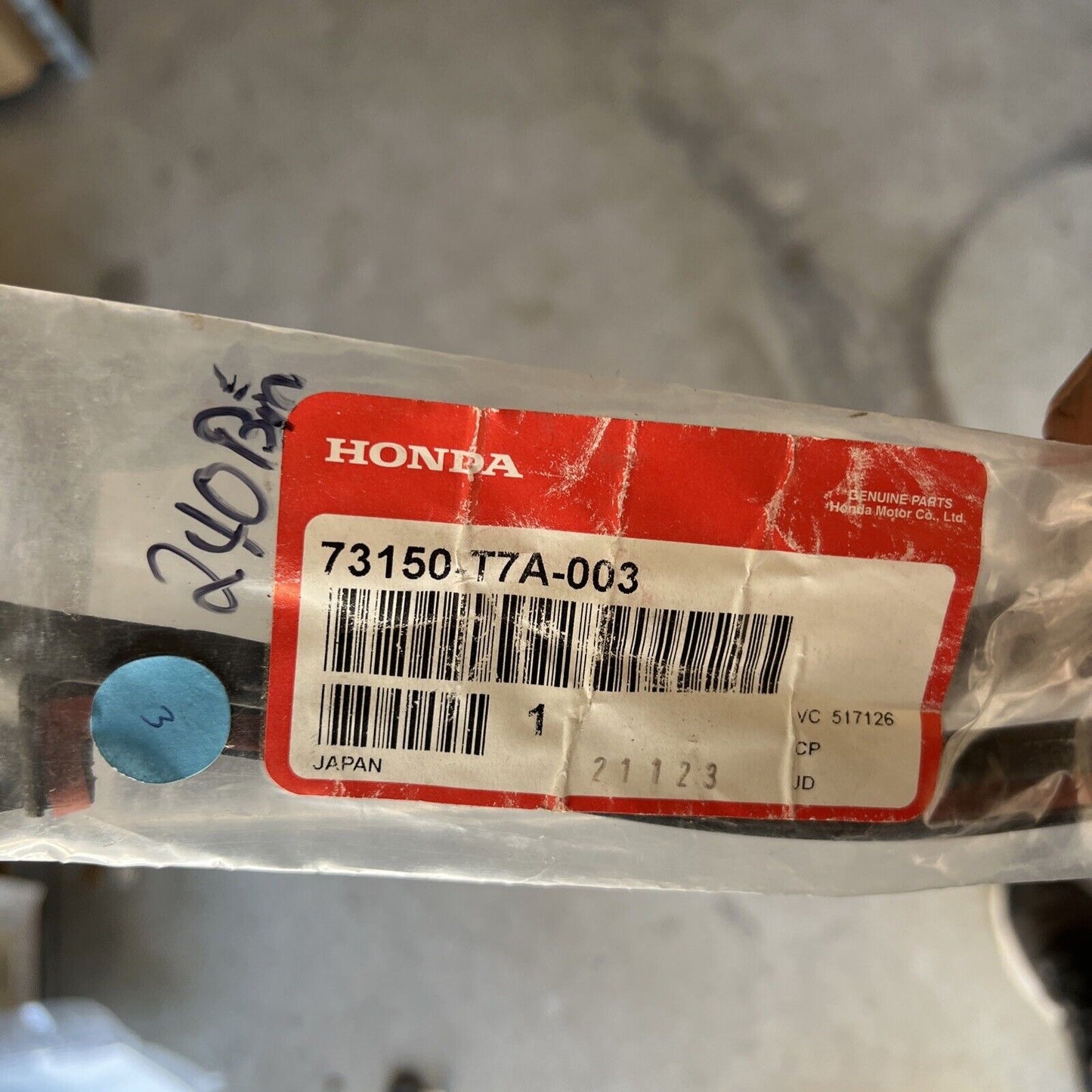 New OEM Genuine Honda HR-V 2016-2021 Front Upper Windshield Molding 73150T7A003