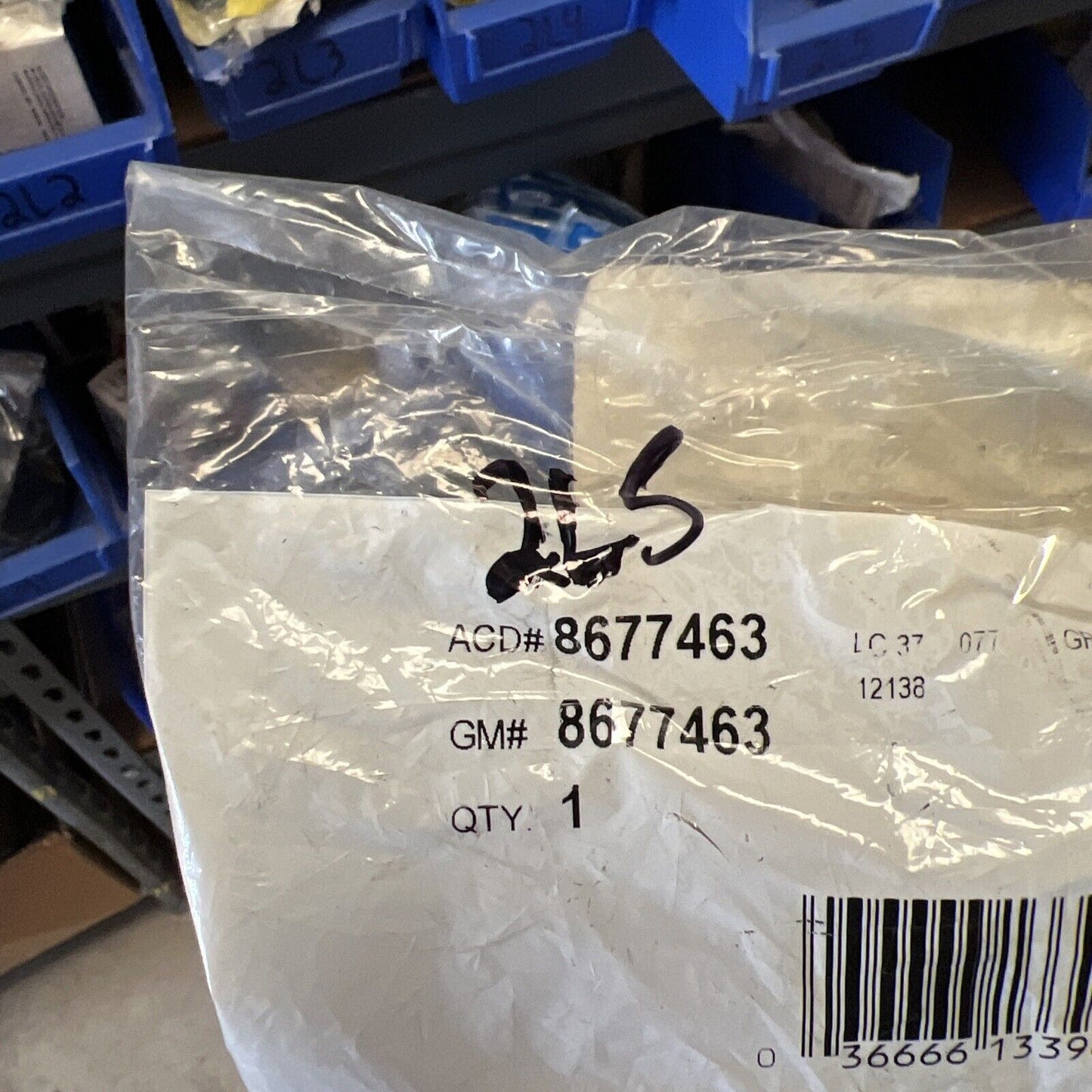 New OEM GM ACDelco Differential Seal Front Avalanche Suburban 1991-09 8677463