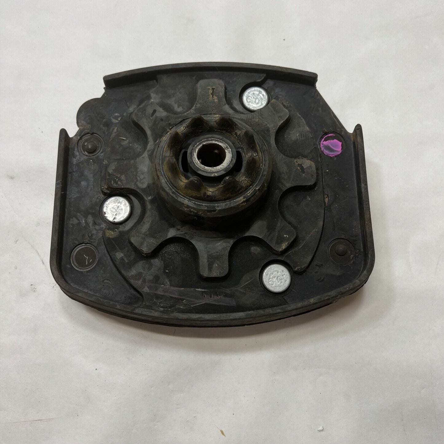 New OEM GM Rear Upper Strut Mount  10445032