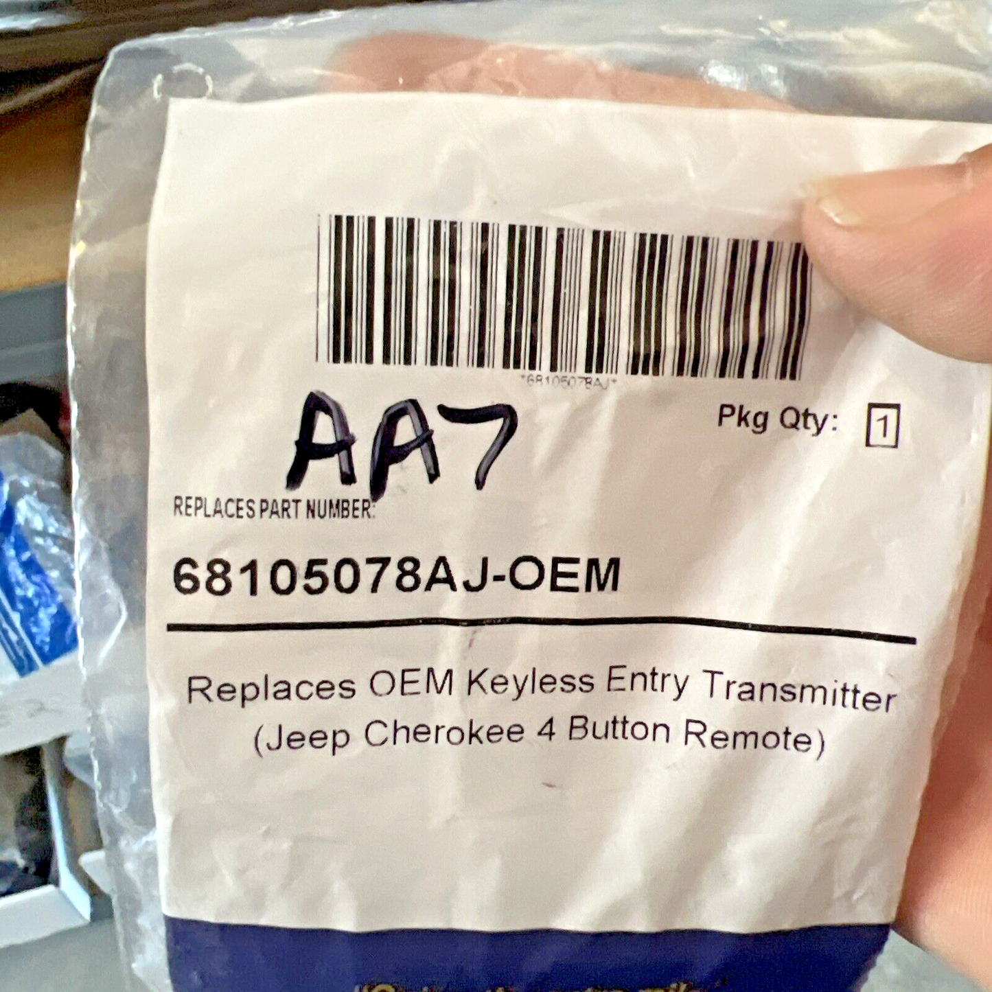Genuine OEM Mopar Jeep Cherokee Integrated Key Fob Transmitter 14-23 68105078AJ