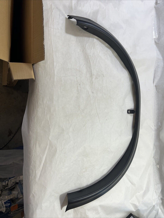 Genuine OEM Nissan Juke Left Front Wheel Opening Molding 2011-2017 638611KA0A