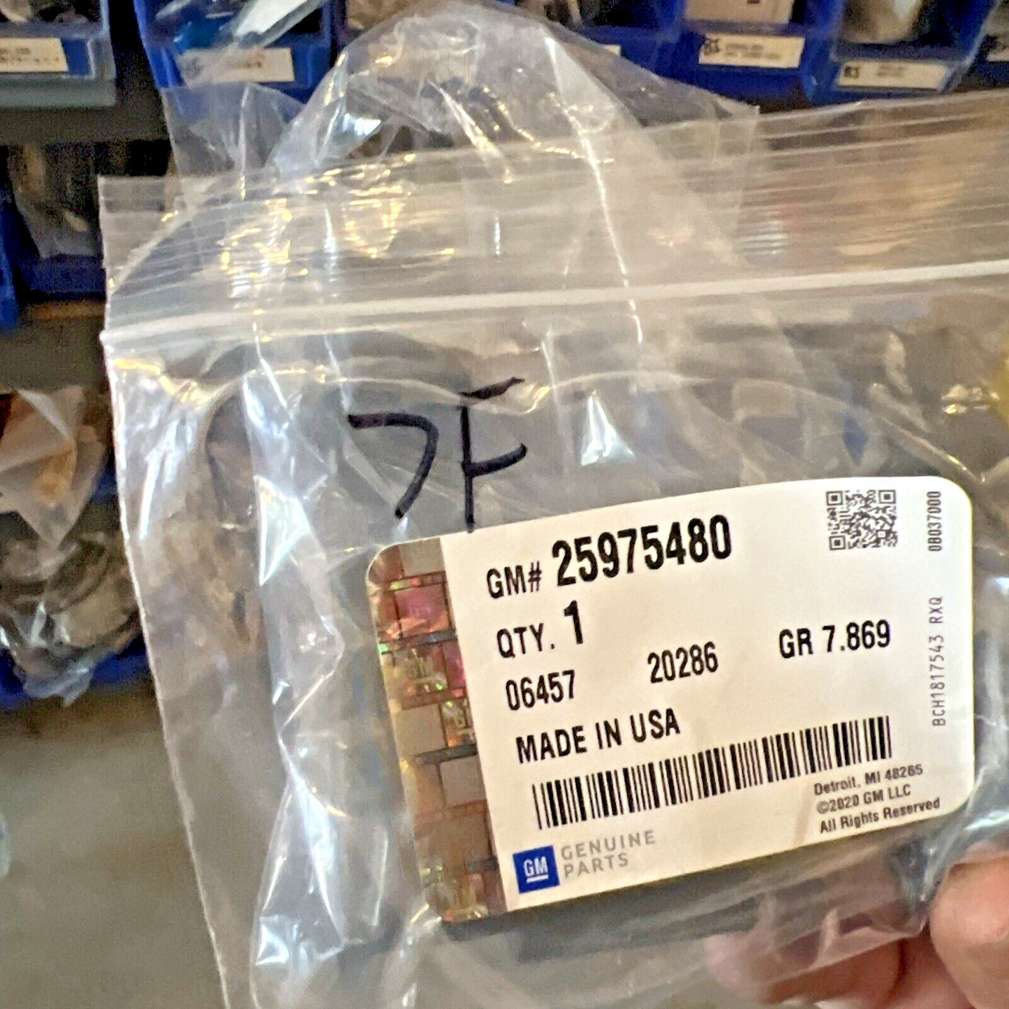 Genuine OEM GM Chevrolet Volt Front Left Side Bumper Cover Bracket 25975480