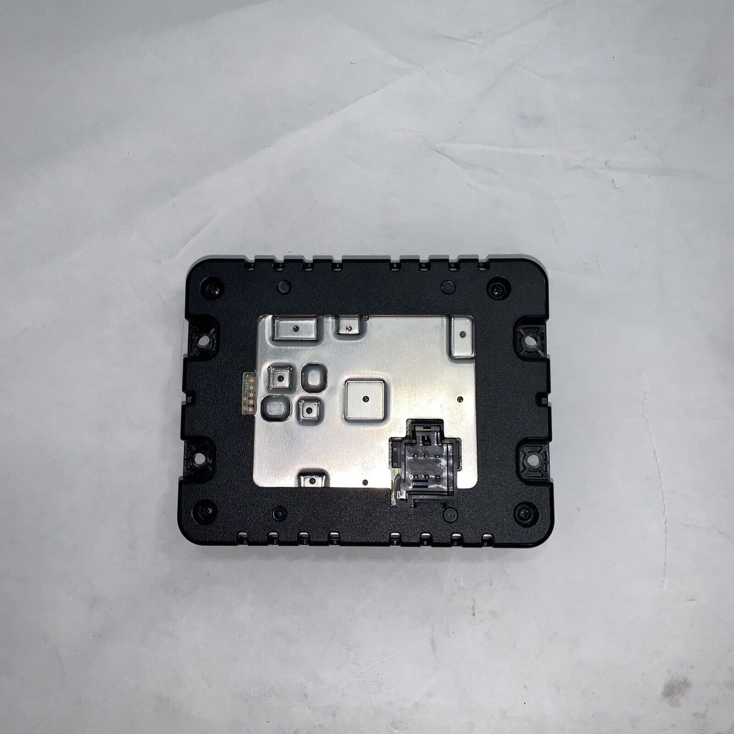 New OEM Mopar Ram 1500 2500 3500 Wireless Device Charger 2019-21 68279223AD