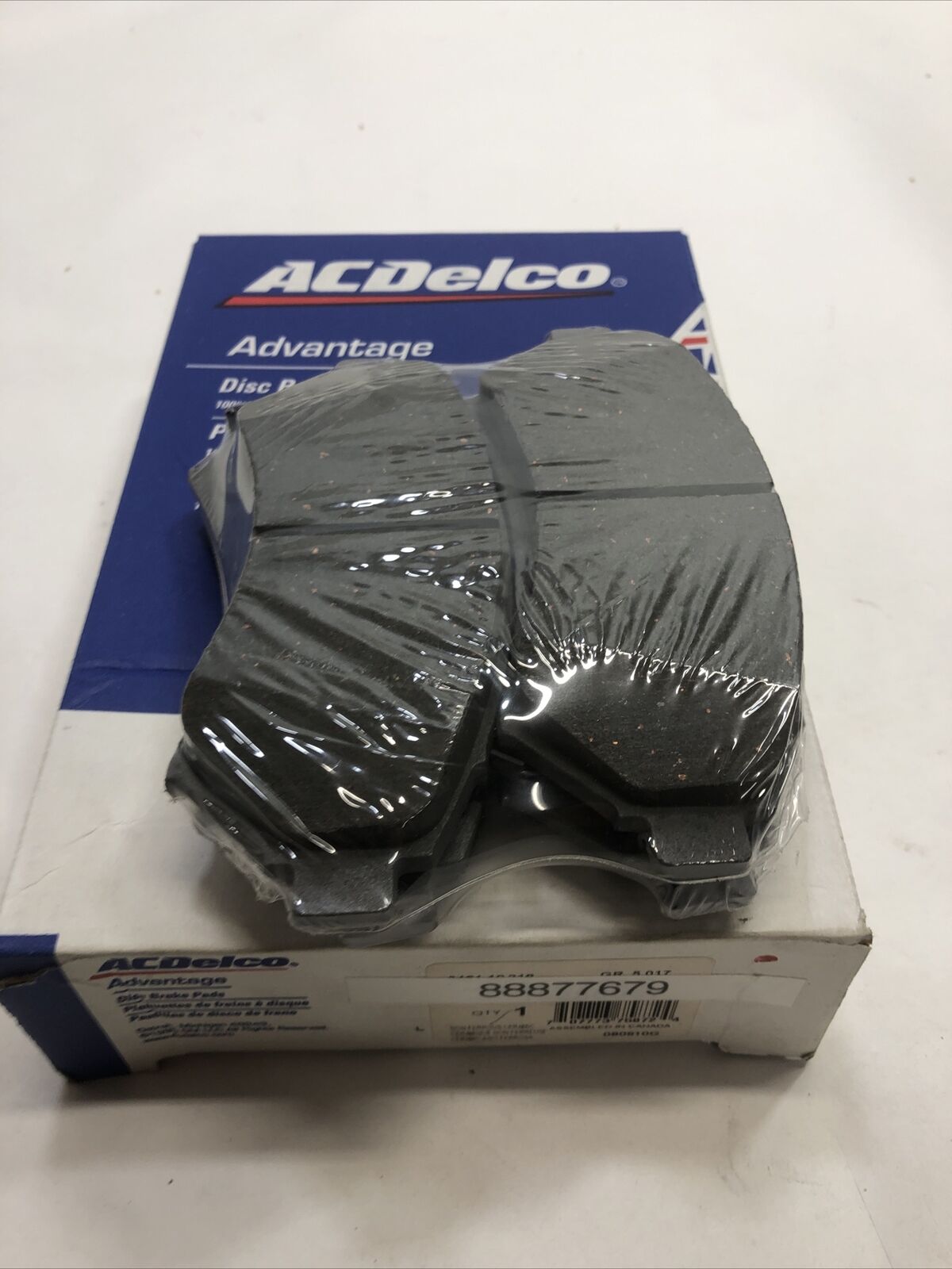 Genuine GM Ceramic Break Pad Kit 88877679