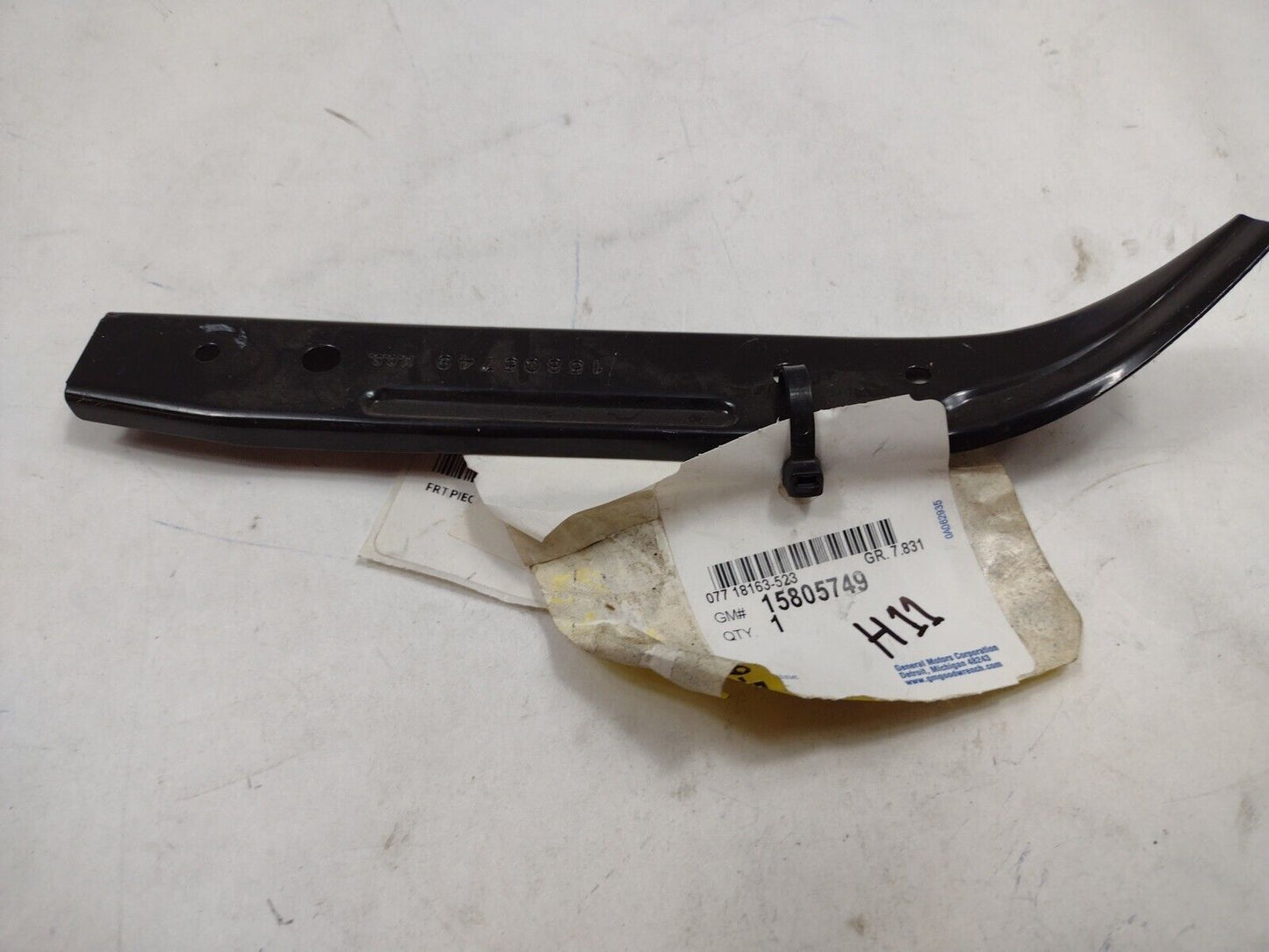 Genuine OEM GM Chevy Corvette Bumper Cover Reinforcement 2005-2013 15805749