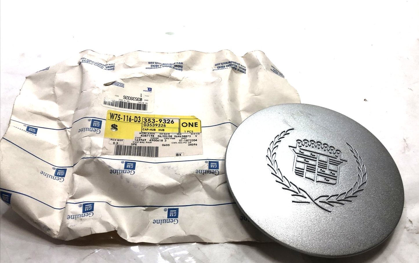 New OEM GM Wheel Center Hub Cap Insert Cadillac Silver 3539326