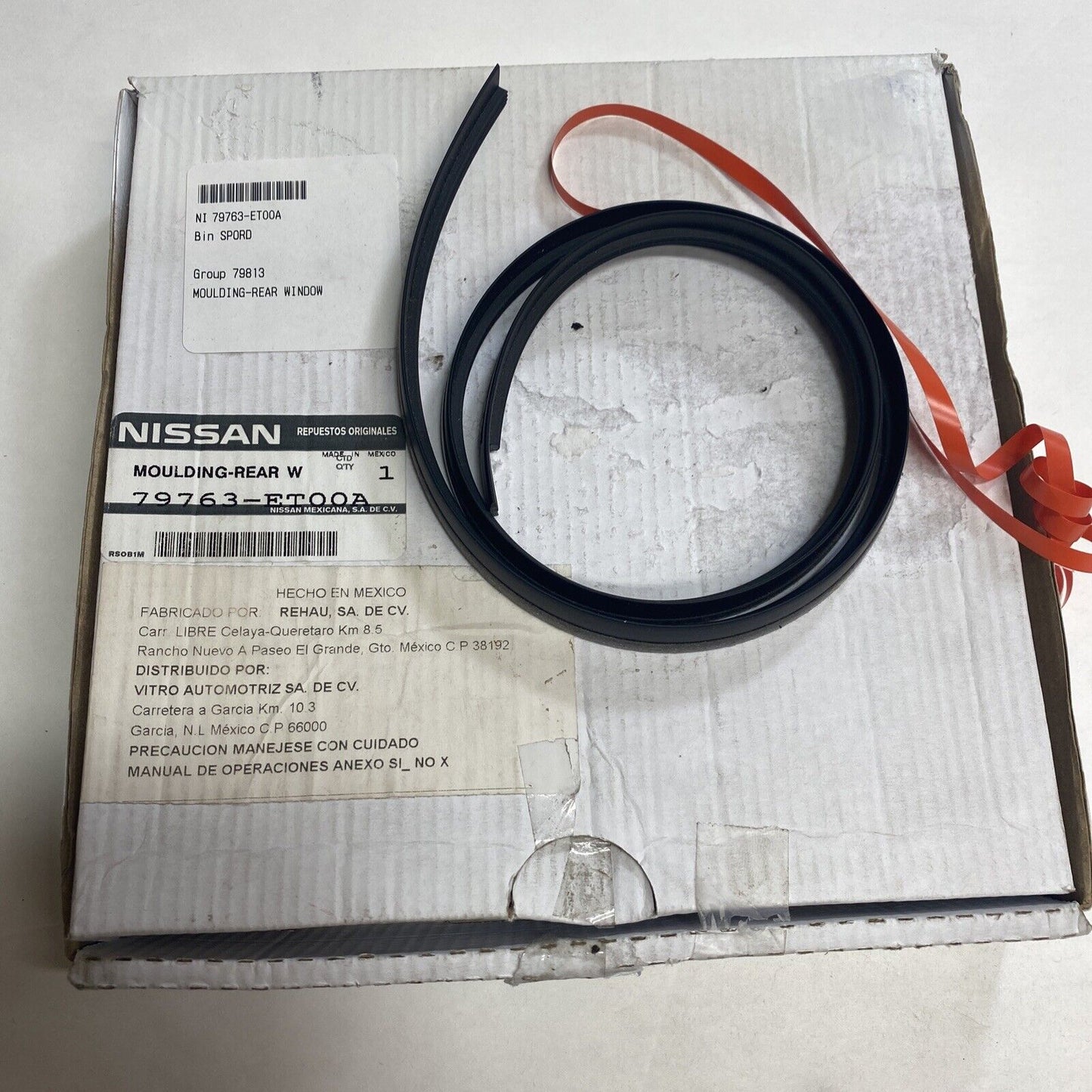 New OEM Nissan Sentra Reveal Molding Left 2007-12 79763-ET00A