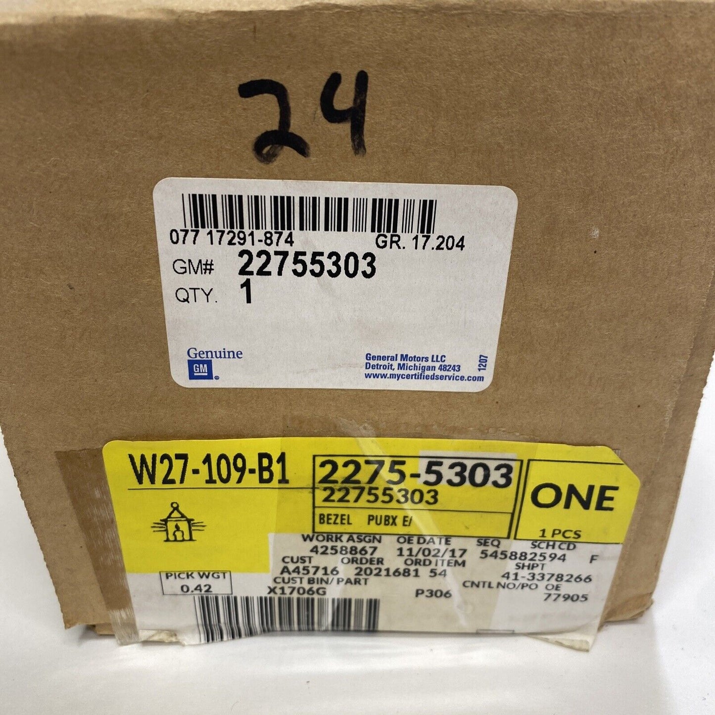 New OEM GM Chevy Silverado Tailgate Handle Bezel 2007-14 22755303